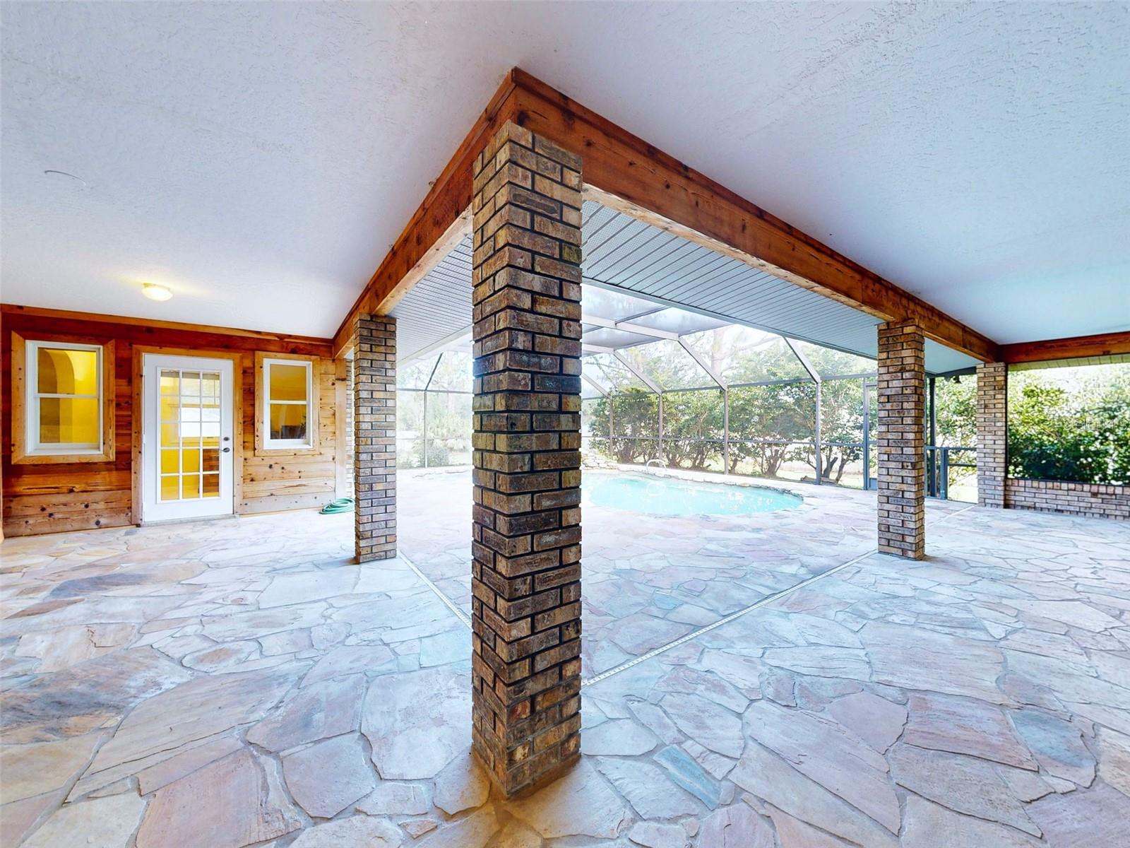Image 37 of 62 For 1651 Seabury Point Road Nw