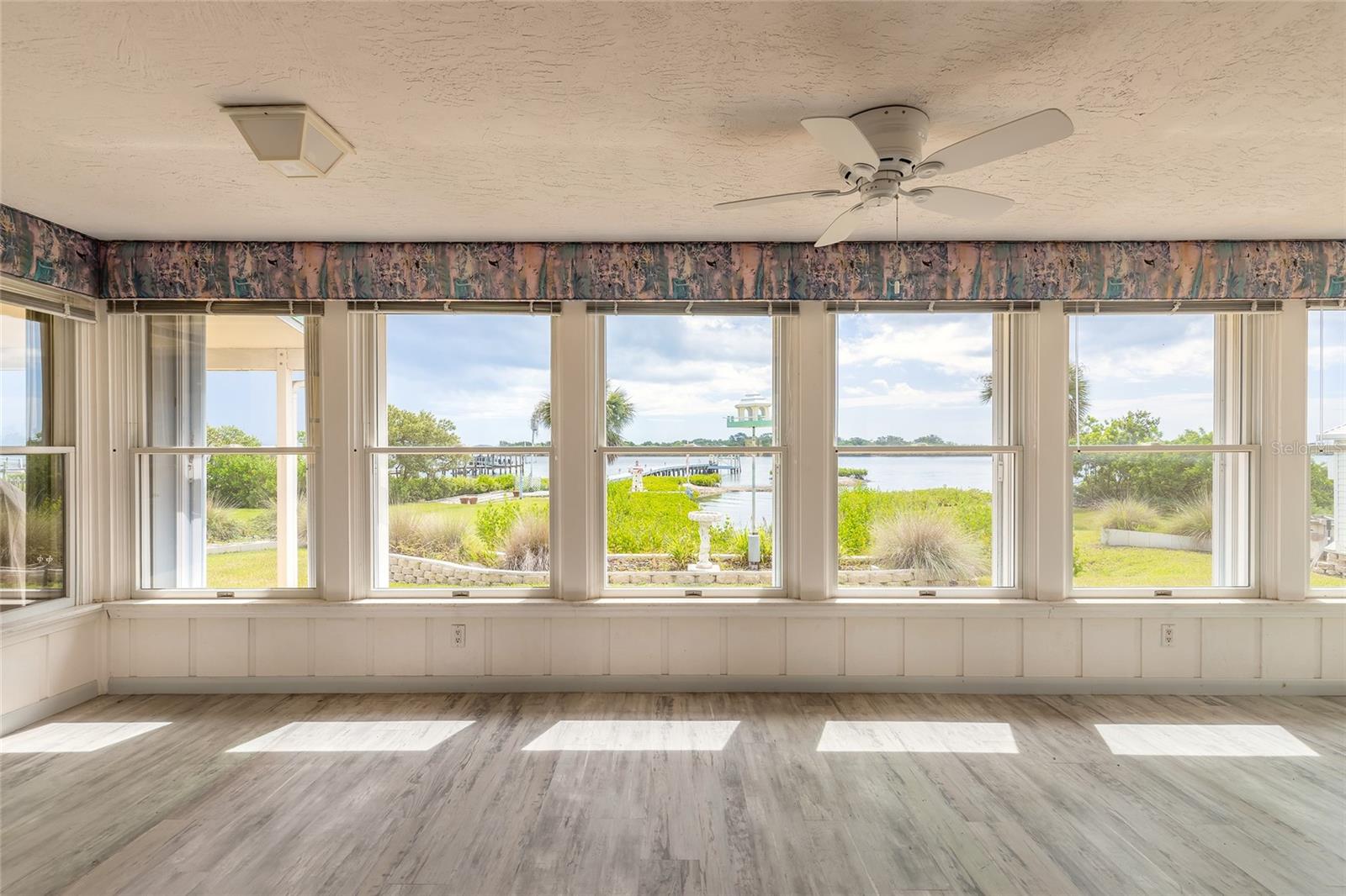 Image 30 of 58 For 417 Riverside Drive