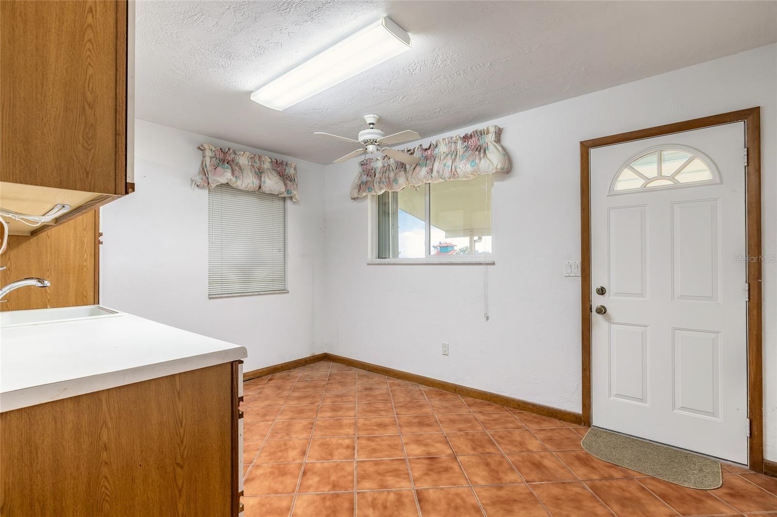 Image 41 of 58 For 417 Riverside Drive