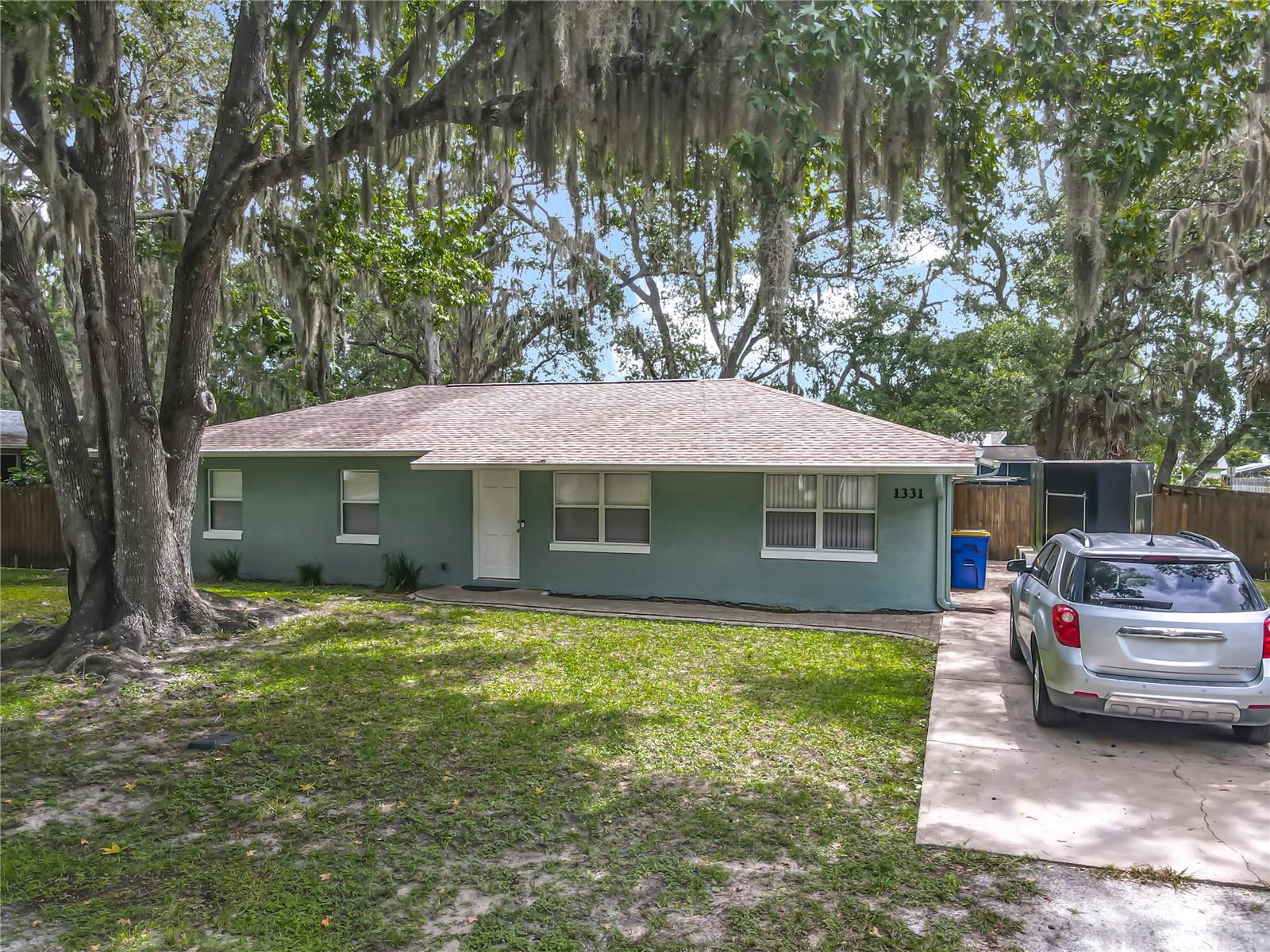 Image 4 of 45 For 1331 Needle Palm Drive