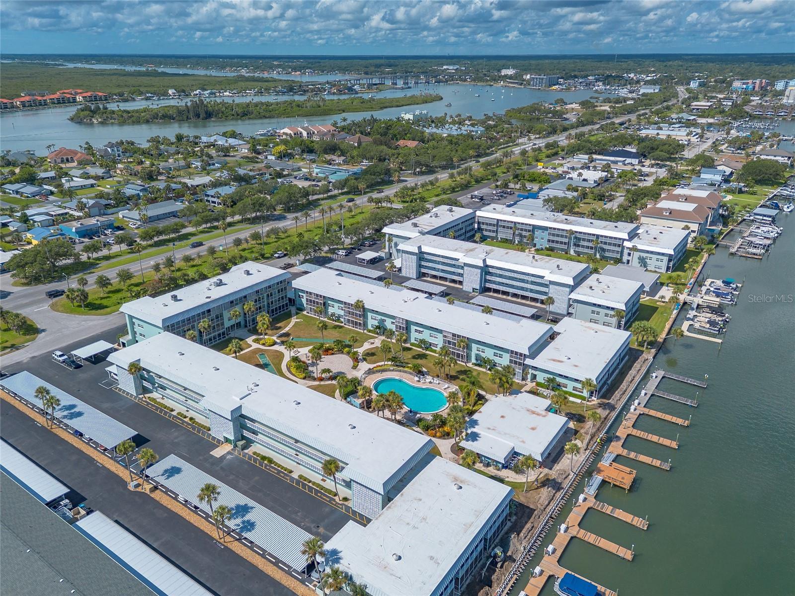 Image 47 of 55 For 325 Causeway  B305