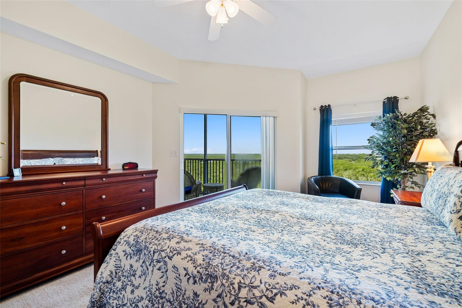 Image 15 of 43 For 5300 Atlantic Avenue 9-504