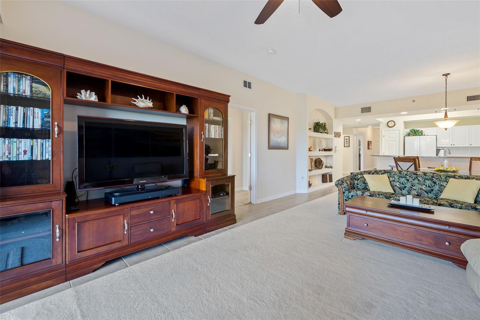 Image 9 of 43 For 5300 Atlantic Avenue 9-504