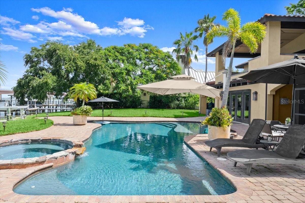 Image 33 of 95 For 206 Canova Drive