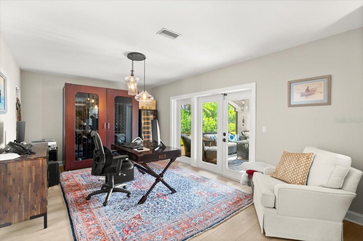 Image 40 of 95 For 206 Canova Drive