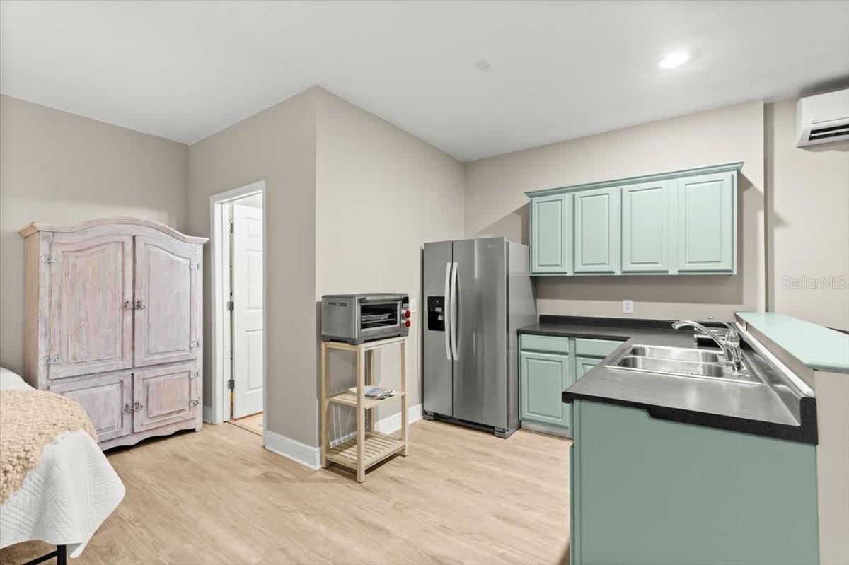 Image 91 of 95 For 206 Canova Drive