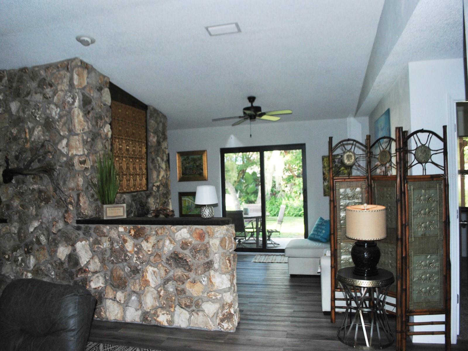 Image 11 of 23 For 2813 Sabal Palm Drive