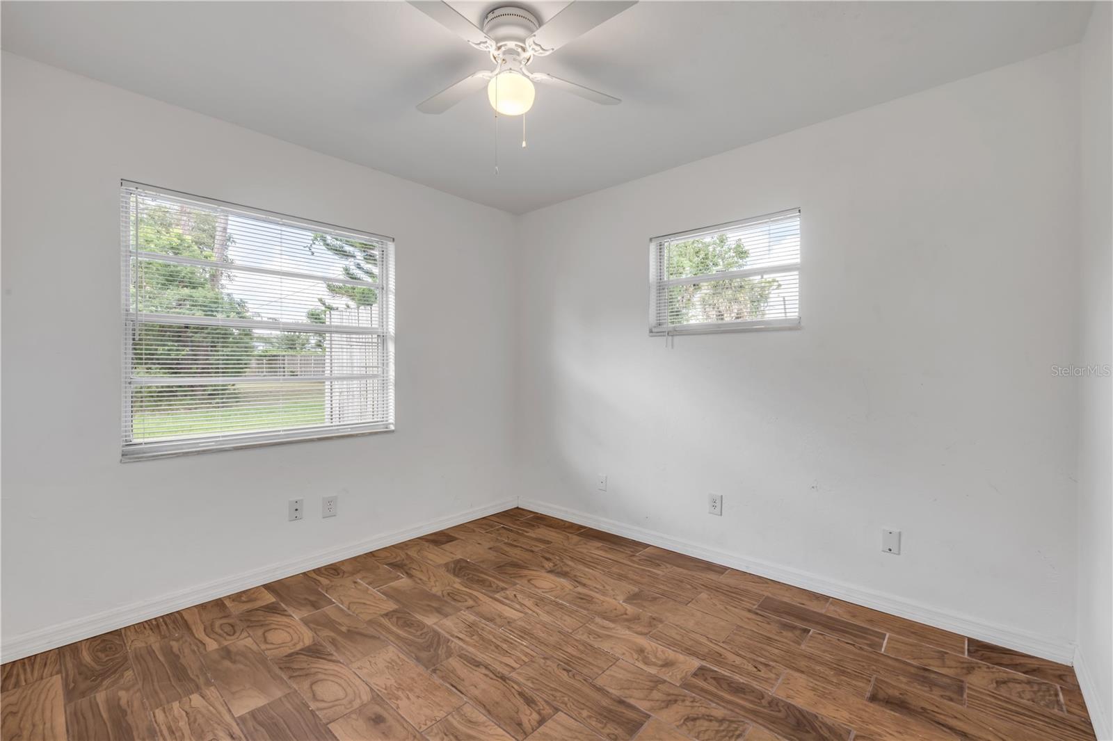 Image 23 of 33 For 3132 Pine Tree Drive