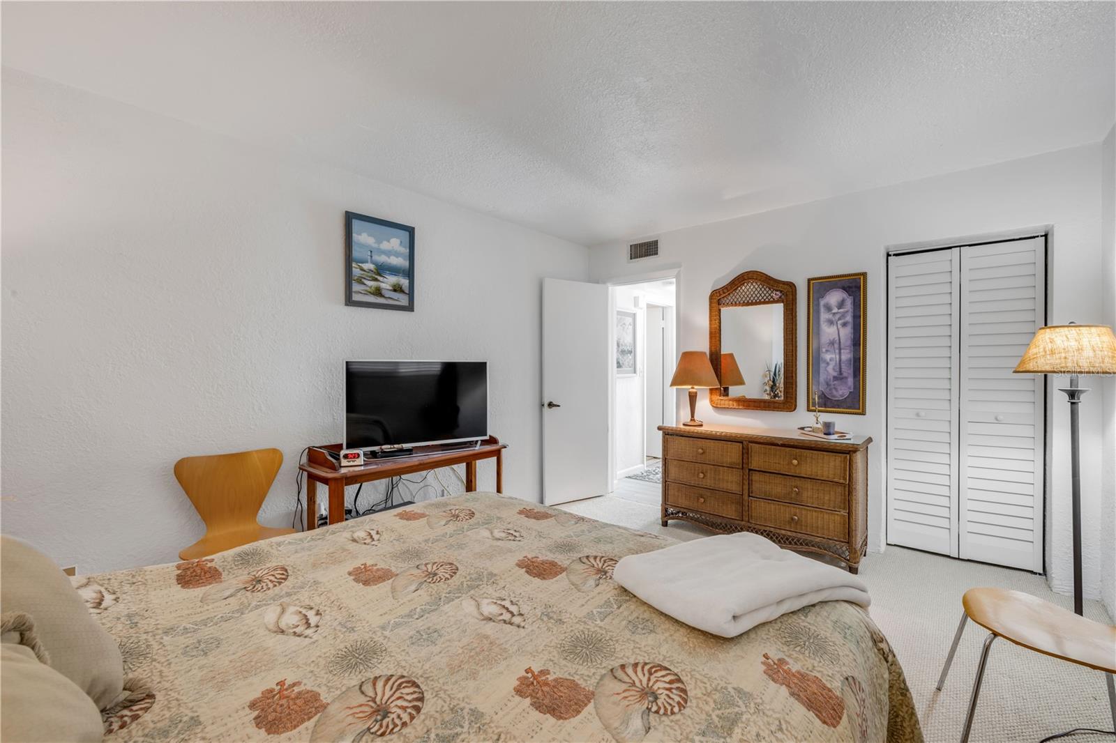 Image 33 of 45 For 1404 Atlantic Avenue 70