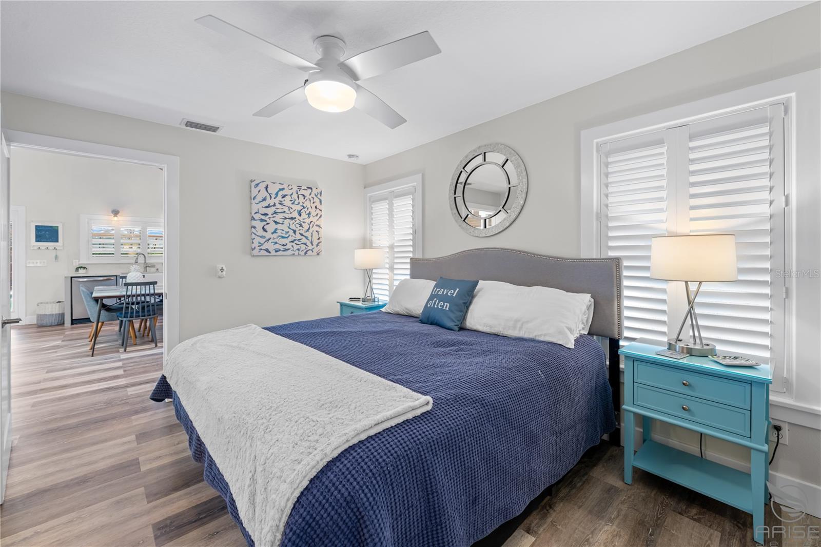 Image 39 of 52 For 305 Live Oak