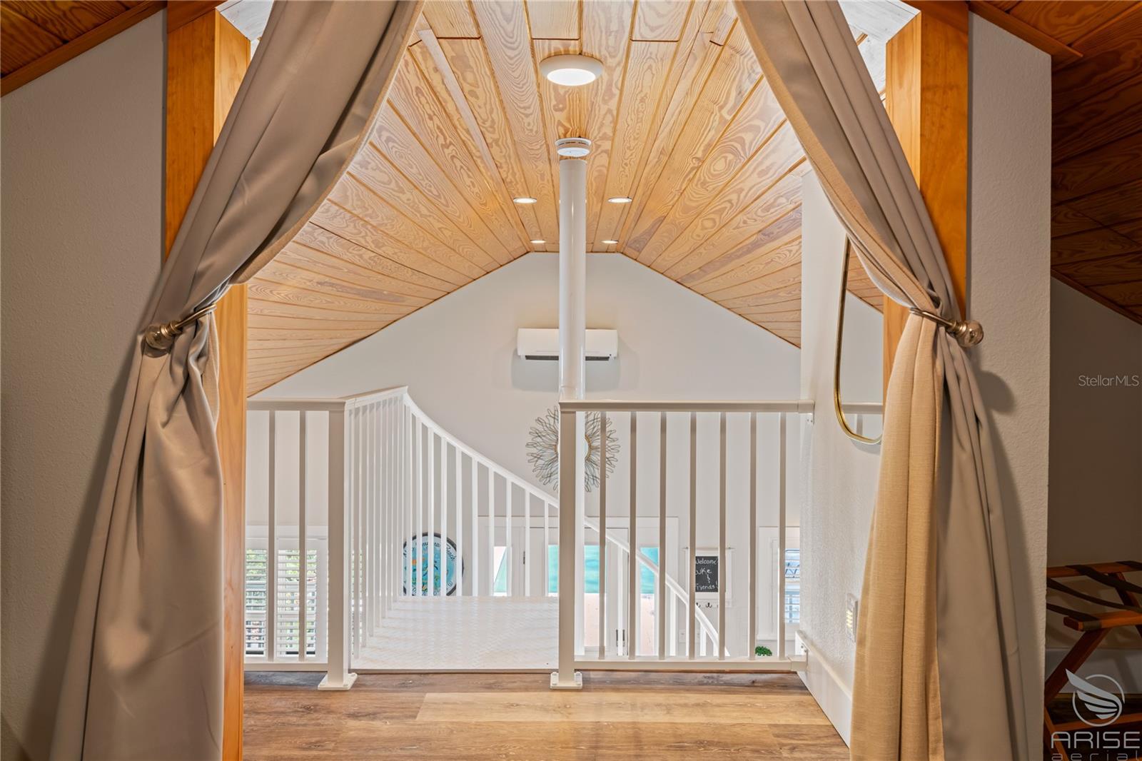 Image 45 of 52 For 305 Live Oak