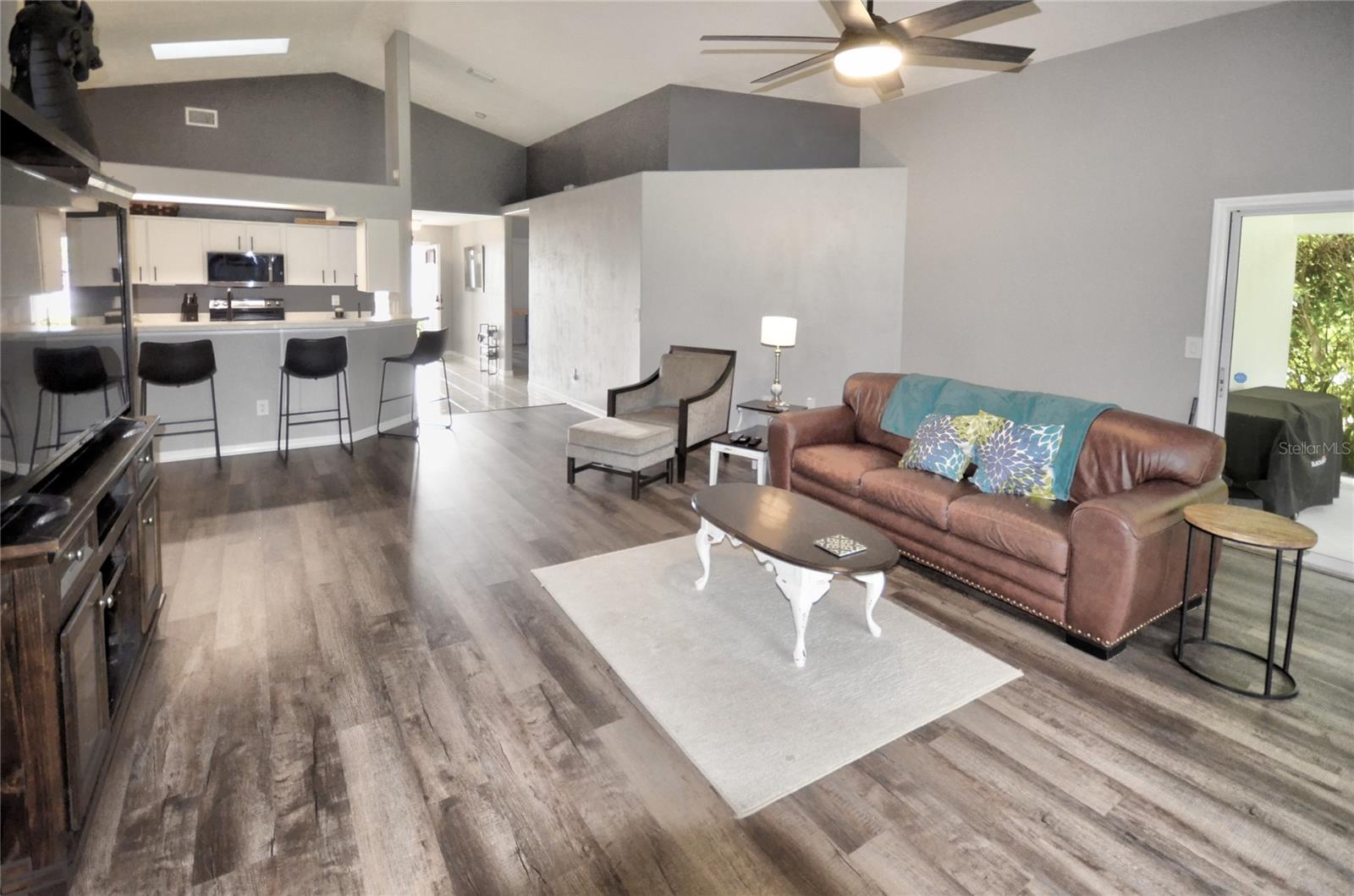 Image 5 of 34 For 1834 Turnbull Lakes Drive