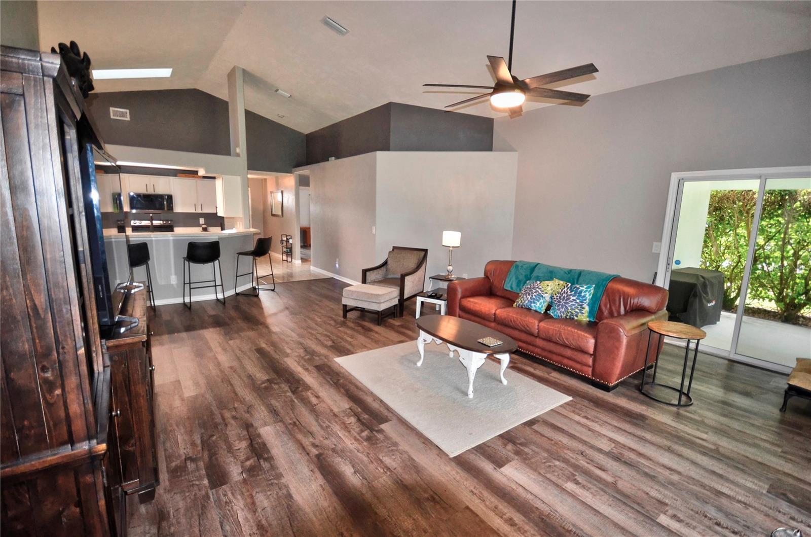 Image 8 of 34 For 1834 Turnbull Lakes Drive