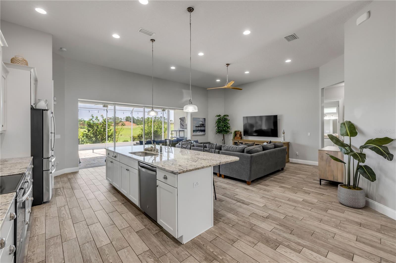 Image 10 of 72 For 2916 Bella Flore Terrace