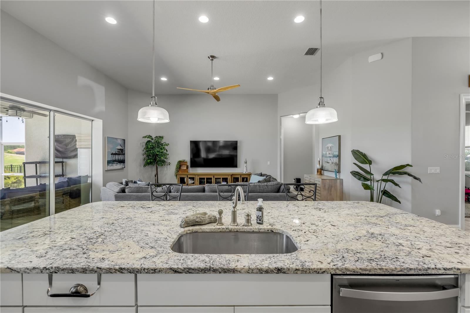 Image 18 of 72 For 2916 Bella Flore Terrace