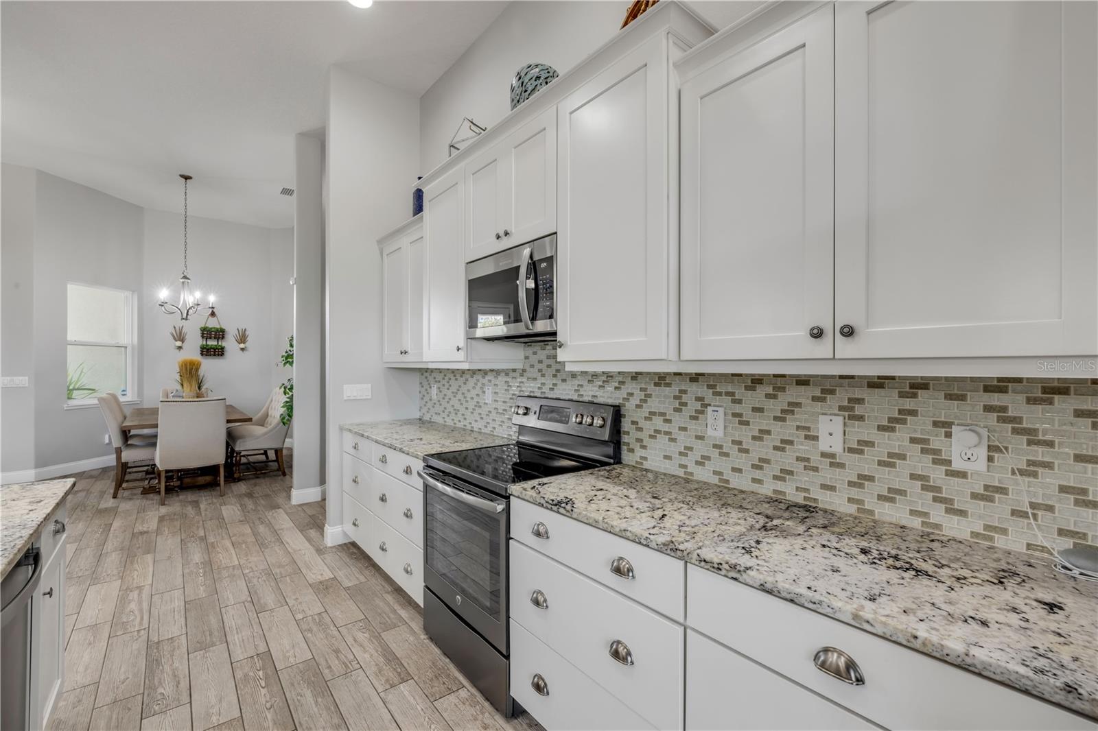 Image 20 of 72 For 2916 Bella Flore Terrace