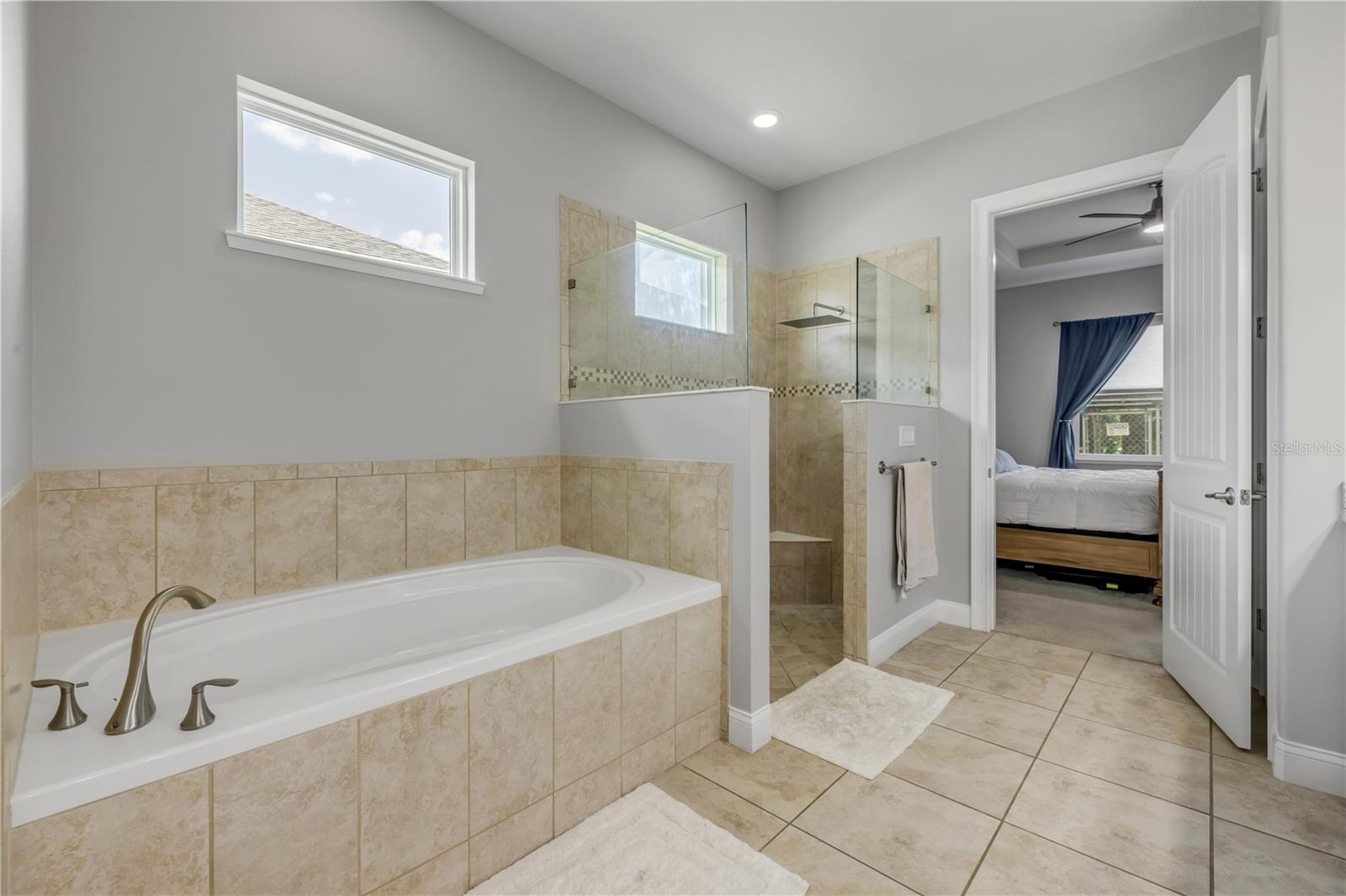 Image 39 of 72 For 2916 Bella Flore Terrace