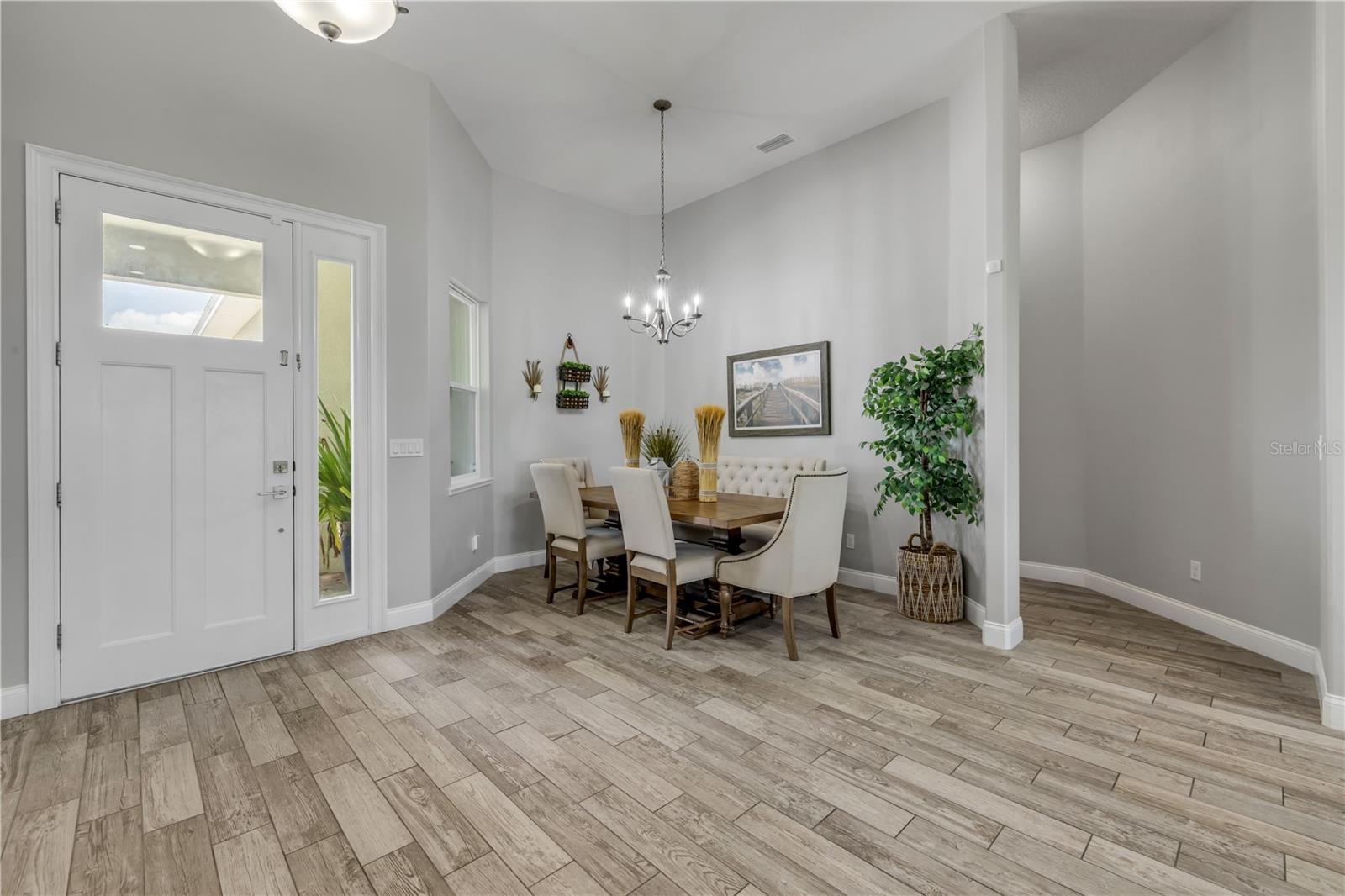 Image 4 of 72 For 2916 Bella Flore Terrace
