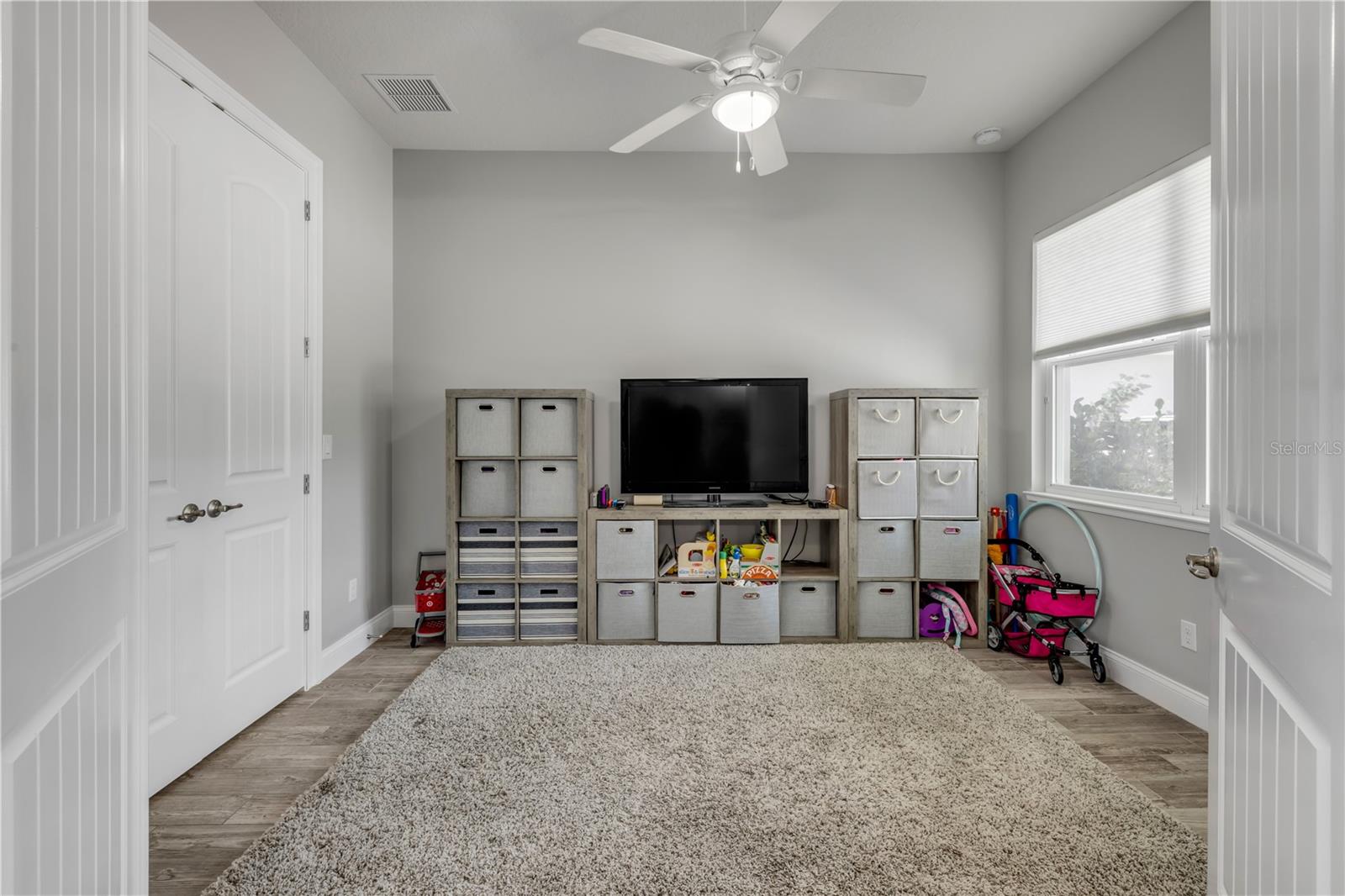 Image 6 of 72 For 2916 Bella Flore Terrace
