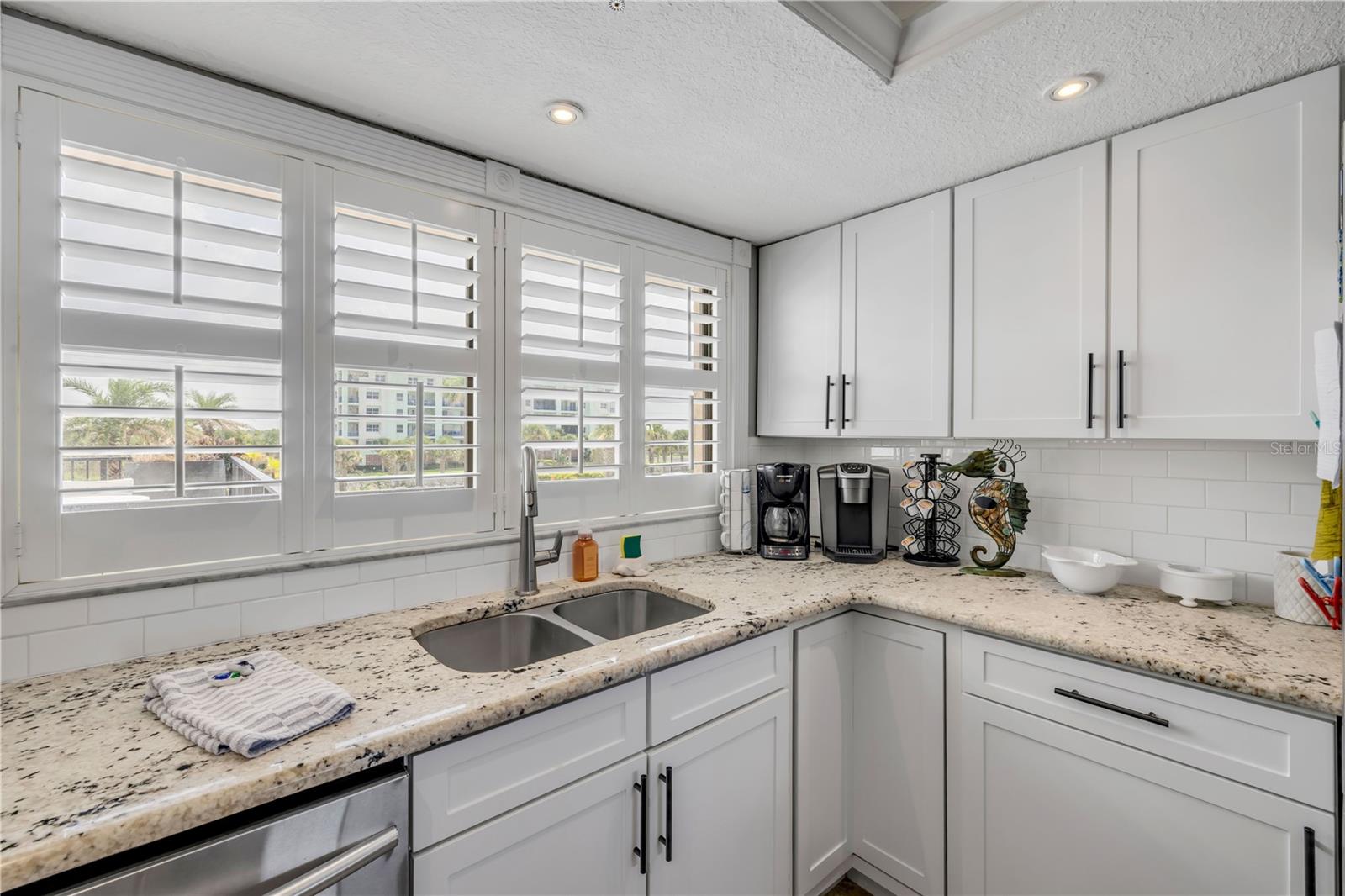 Image 10 of 45 For 5499 Atlantic Avenue 204