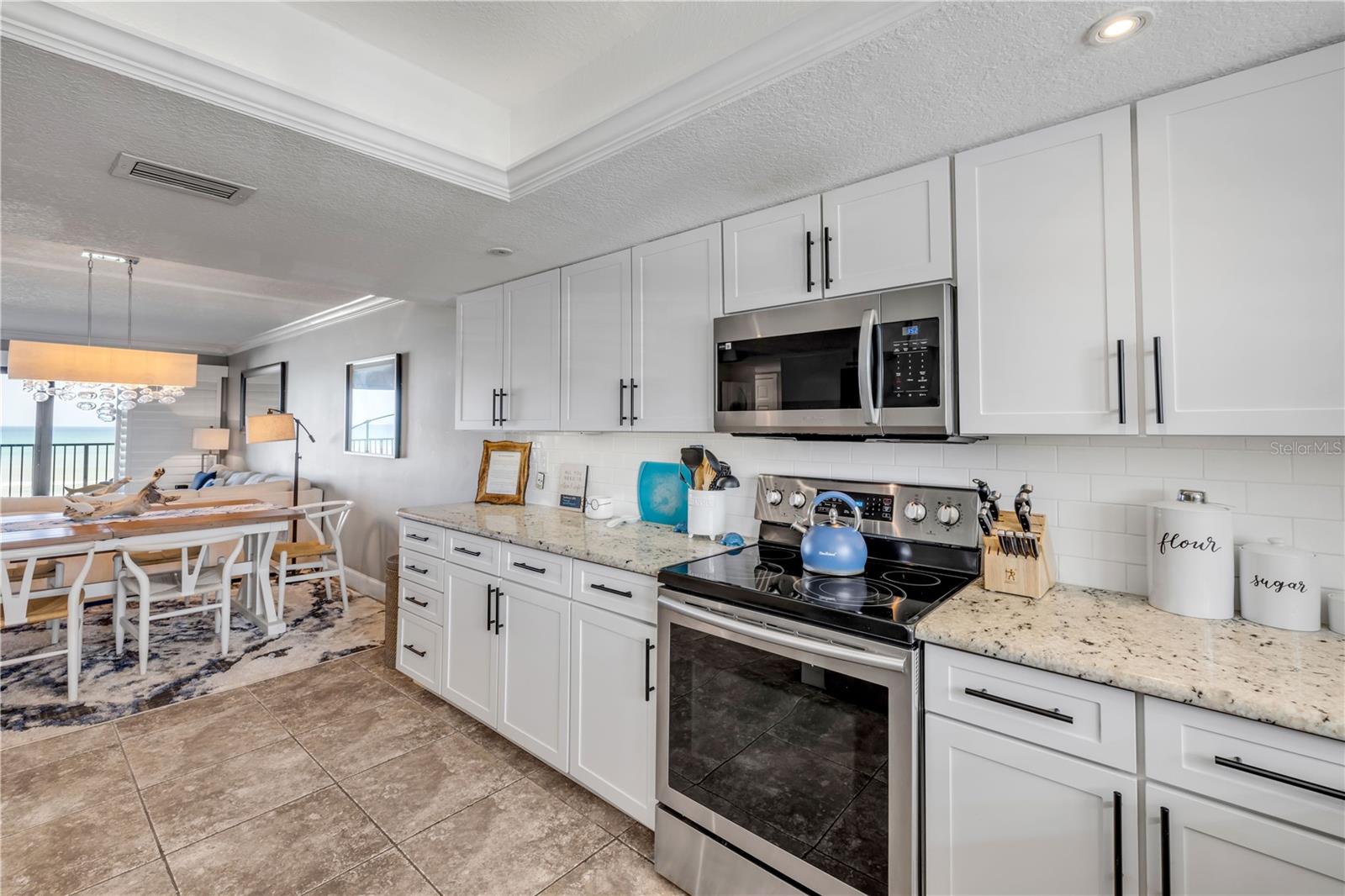 Image 11 of 45 For 5499 Atlantic Avenue 204