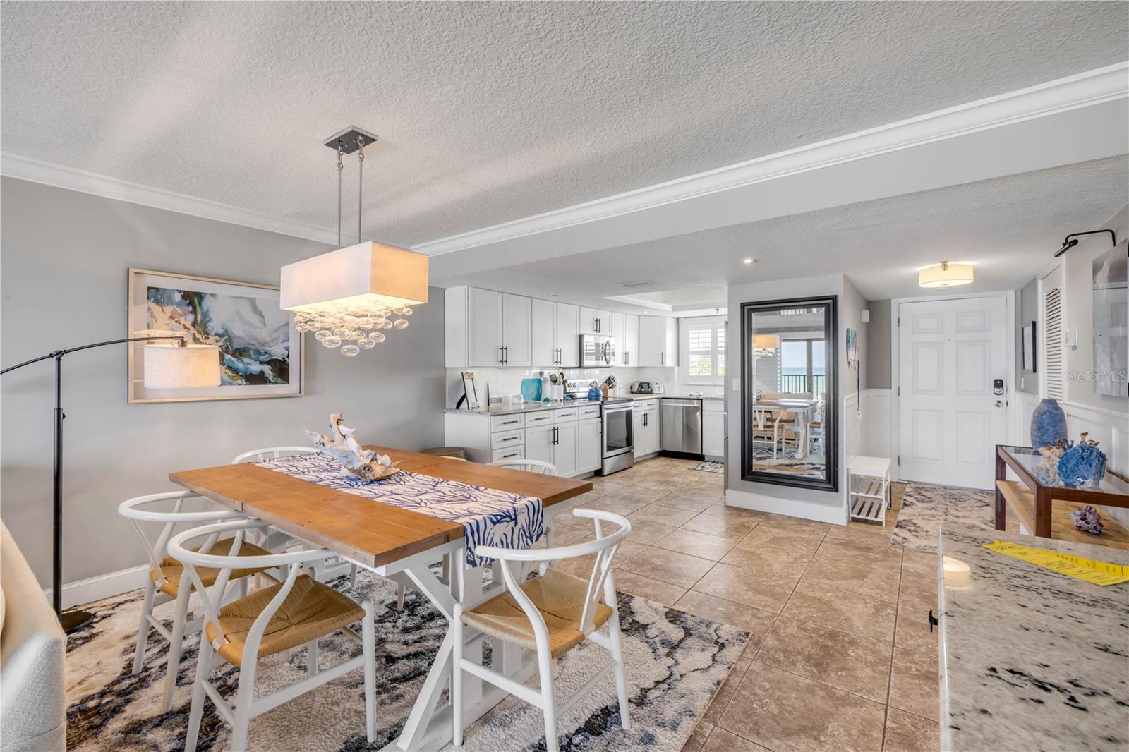 Image 13 of 45 For 5499 Atlantic Avenue 204