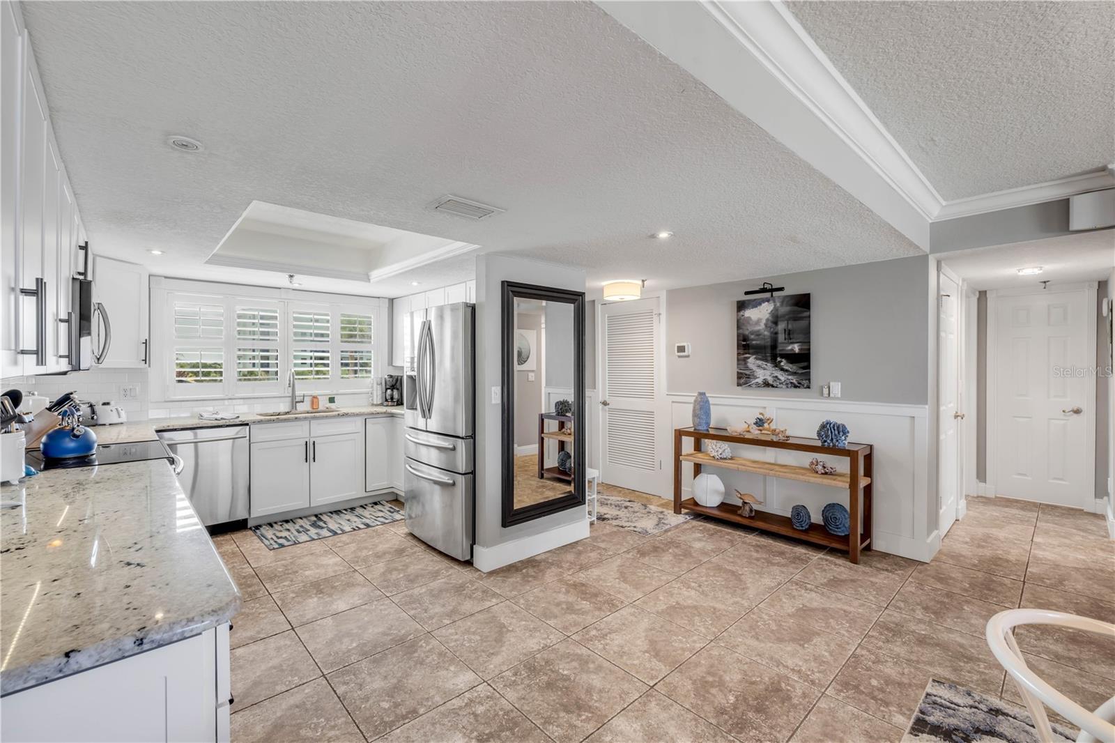Image 7 of 45 For 5499 Atlantic Avenue 204