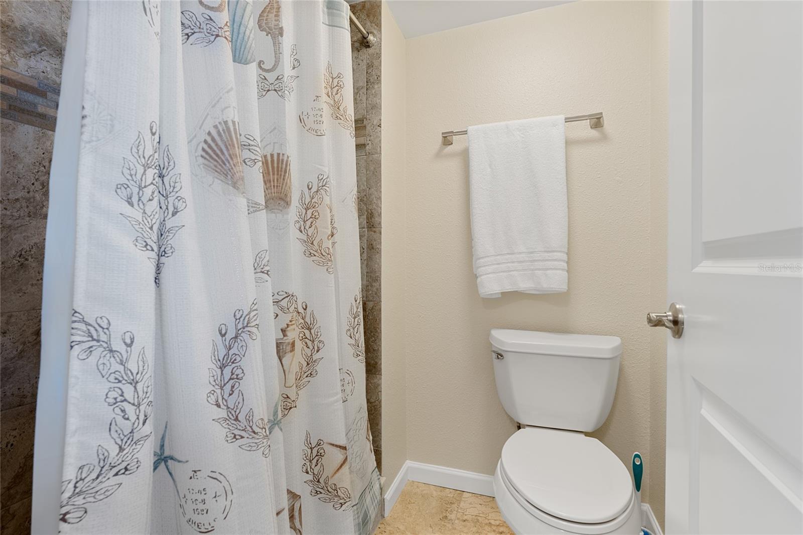 Image 19 of 75 For 2625 Atlantic Avenue 28se