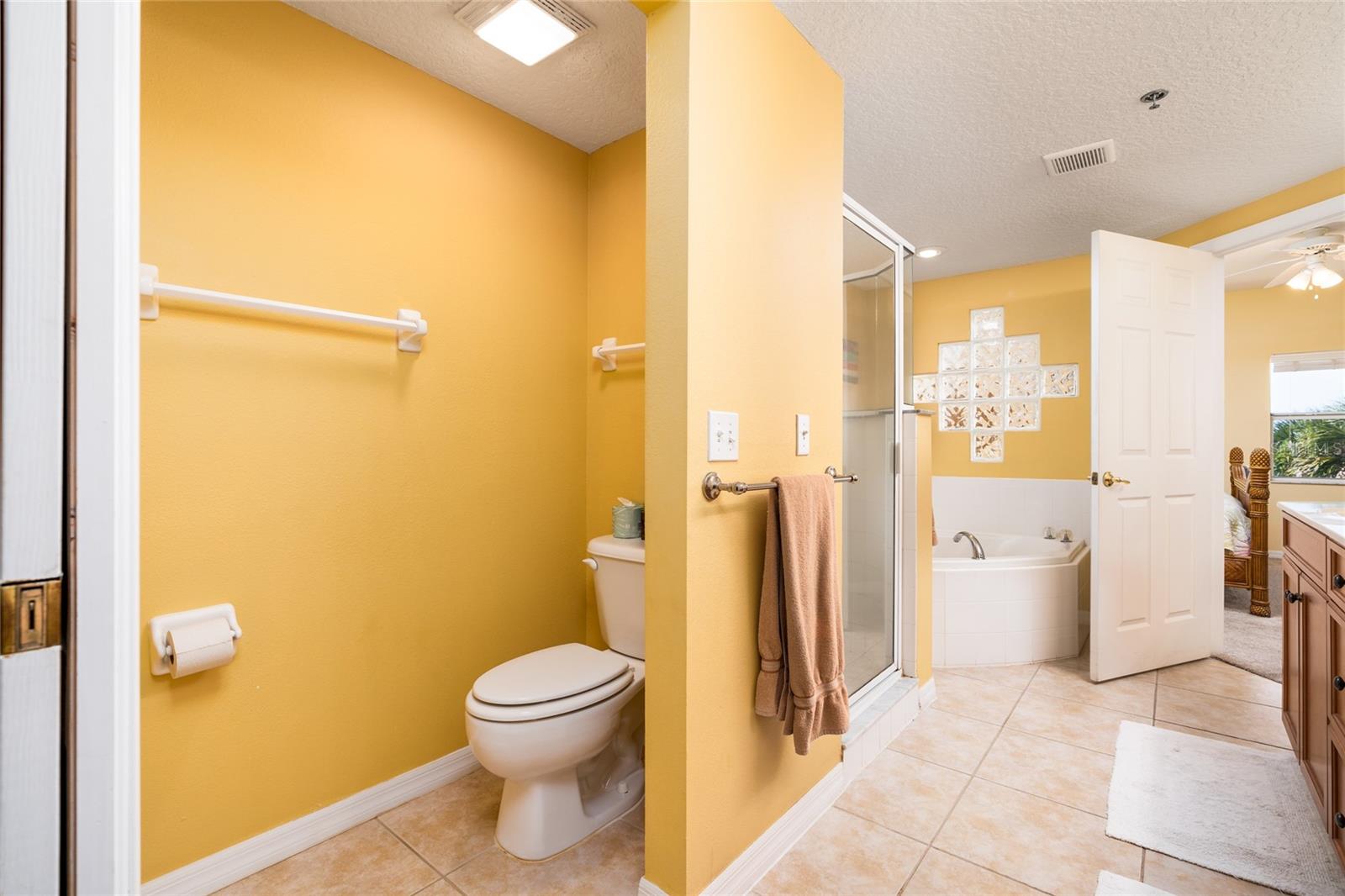 Image 18 of 41 For 5300 Atlantic Avenue 10-307
