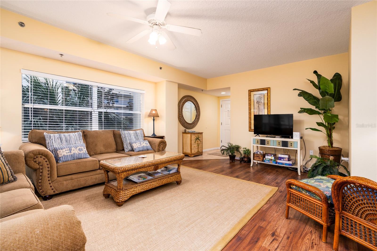 Image 6 of 41 For 5300 Atlantic Avenue 10-307