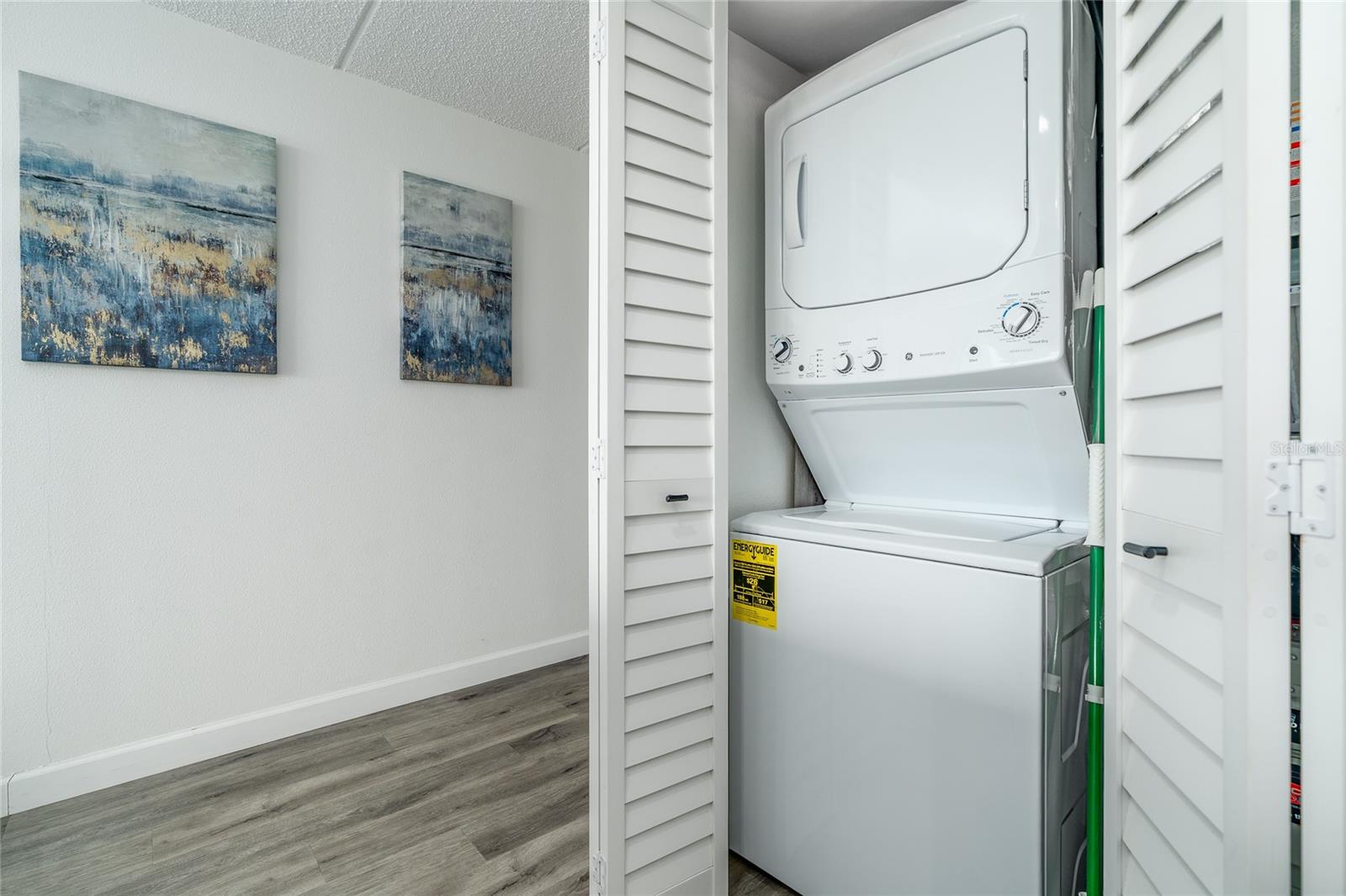 Image 14 of 33 For 2401 Atlantic Avenue A301