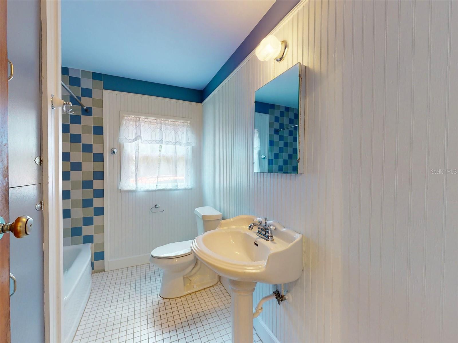 Image 15 of 32 For 1202 Magnolia Street
