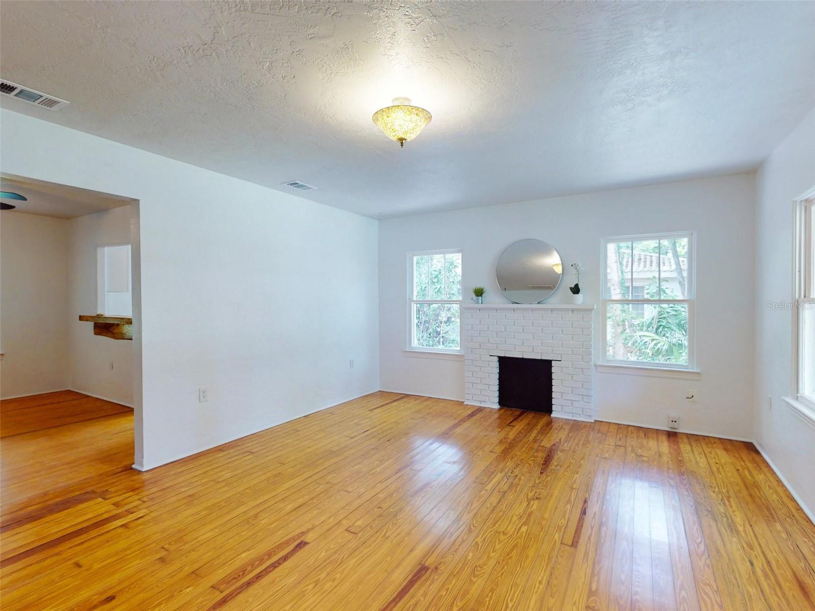 Image 3 of 32 For 1202 Magnolia Street
