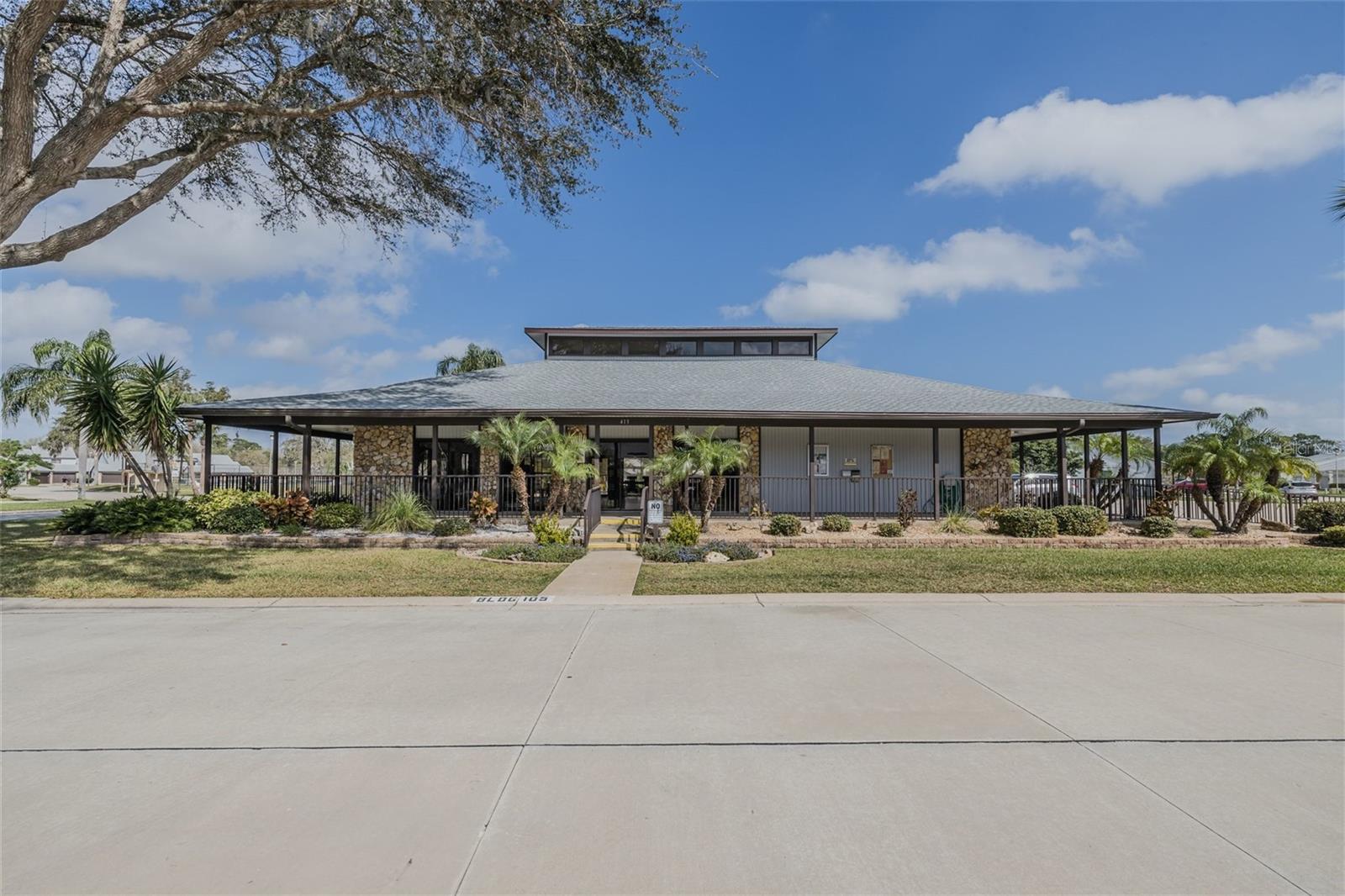 Image 41 of 46 For 2263 Deerwood Drive