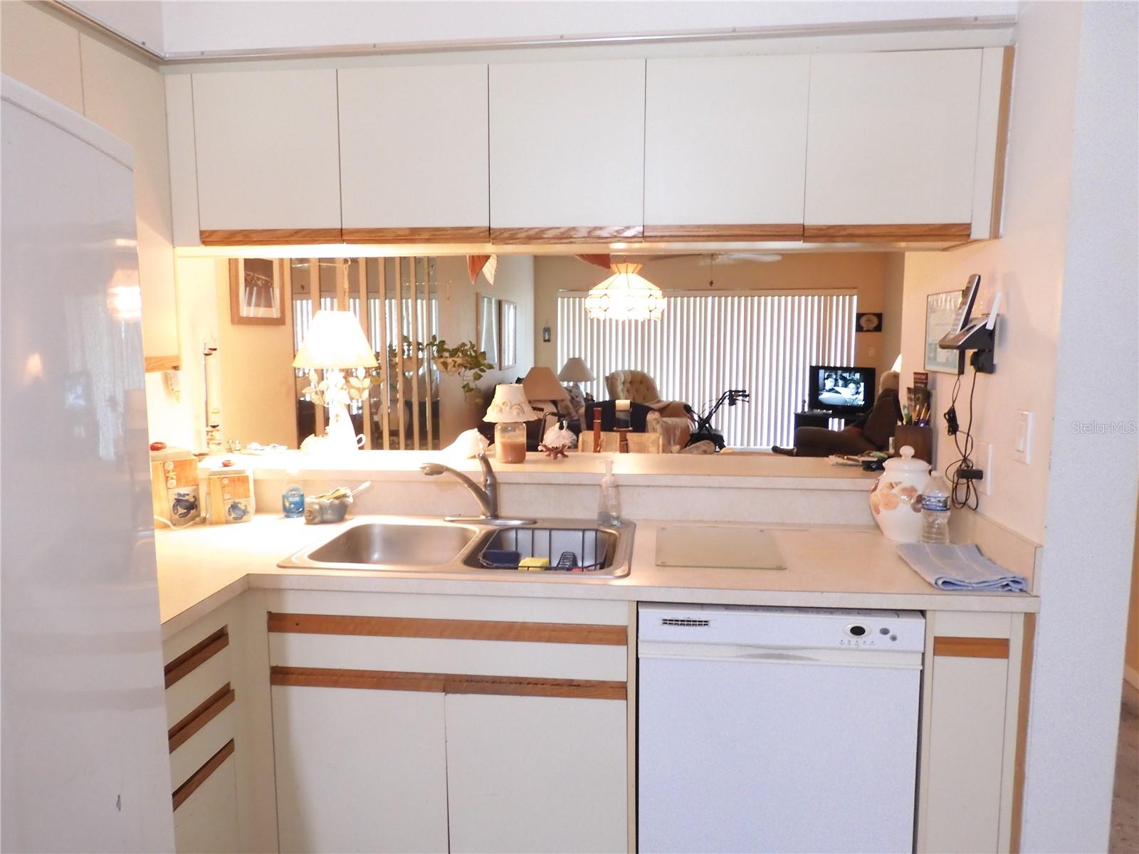 Image 4 of 46 For 466 Bouchelle Drive 204