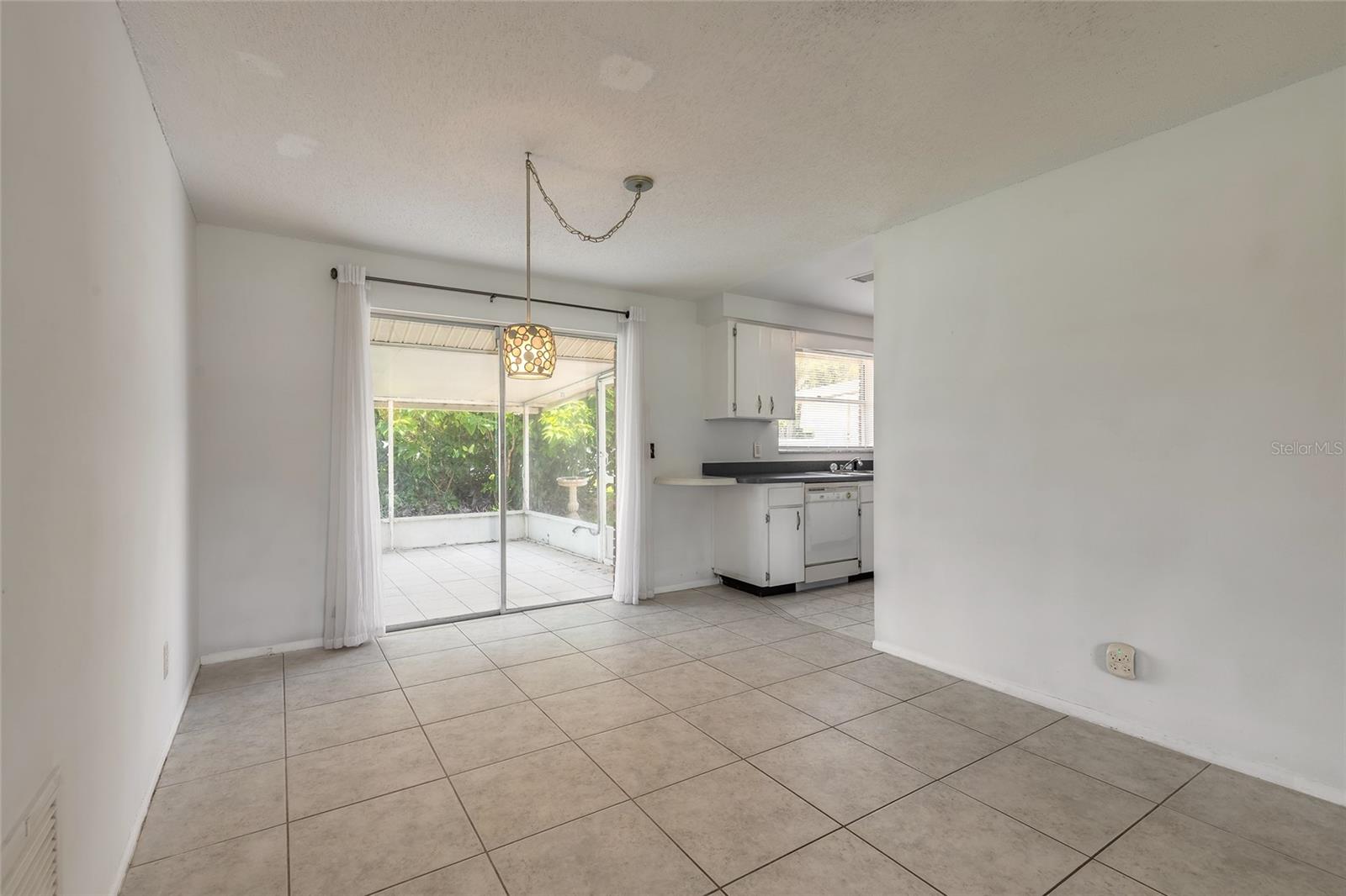 Image 15 of 39 For 809 27th Avenue