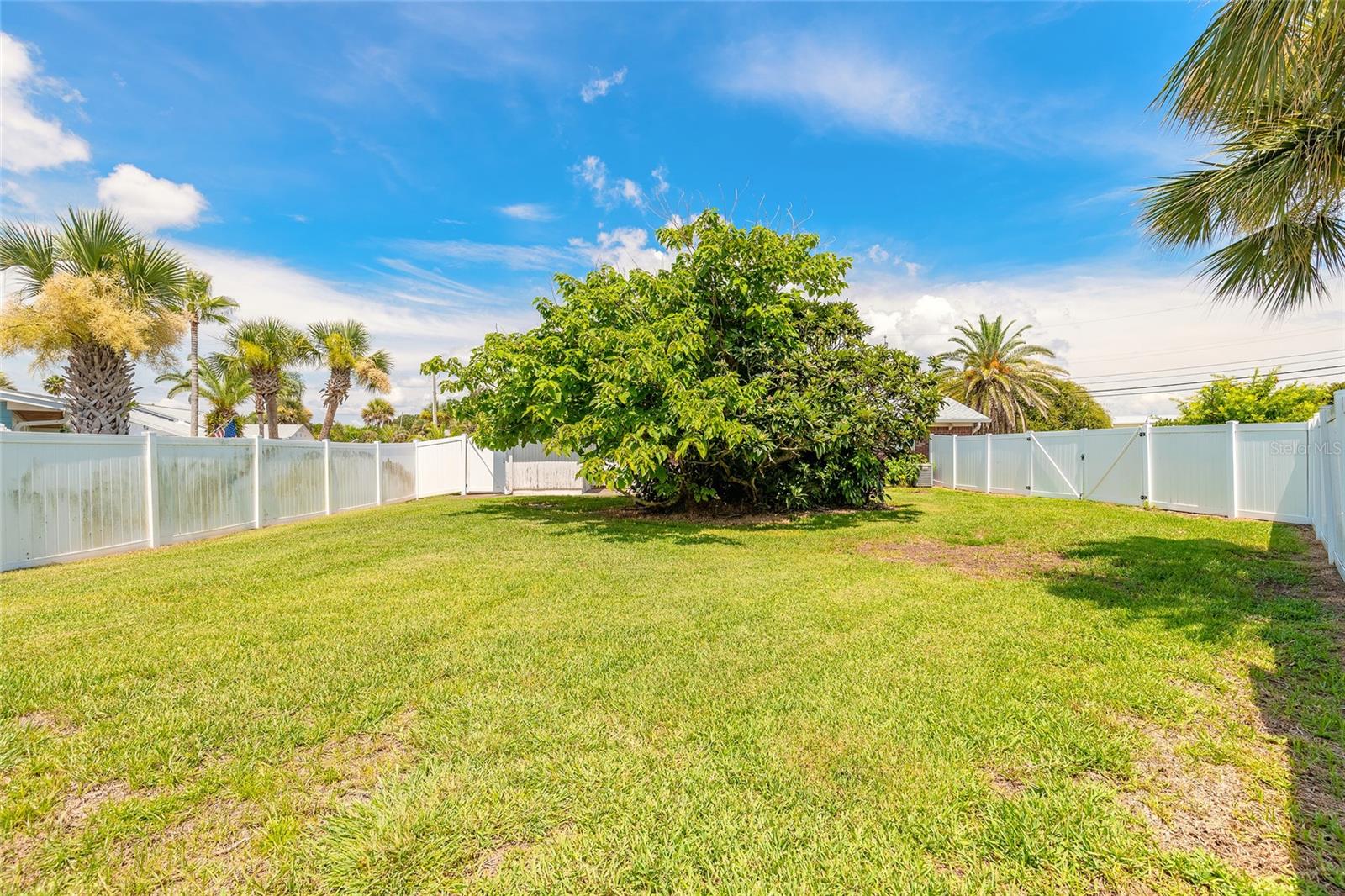 Image 2 of 39 For 809 27th Avenue