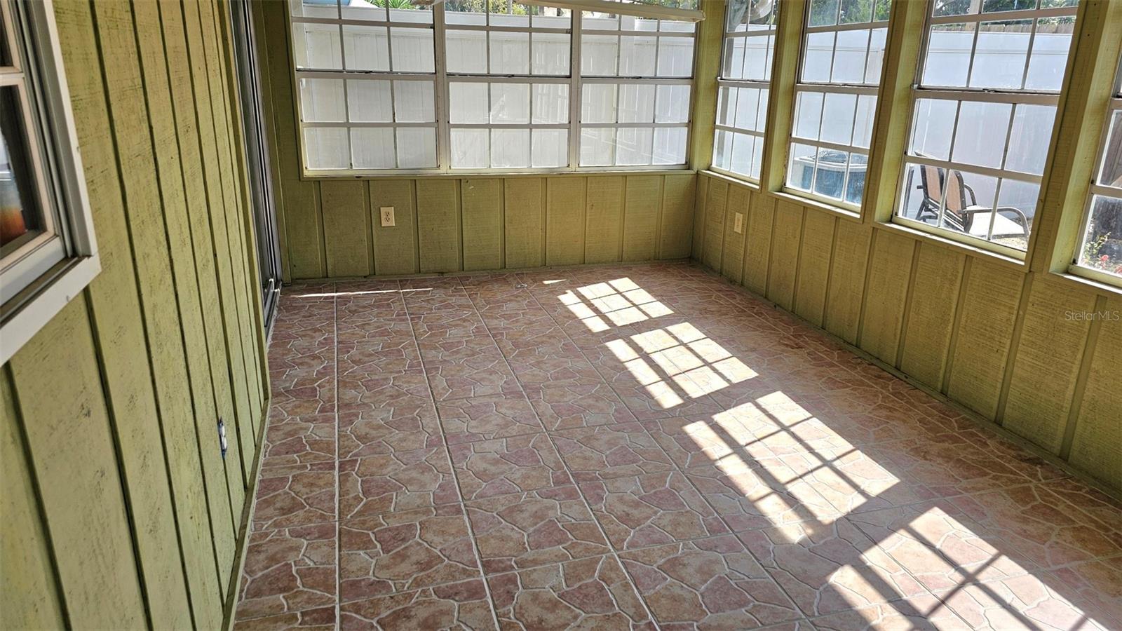 Image 10 of 49 For 45 Sandra Circle