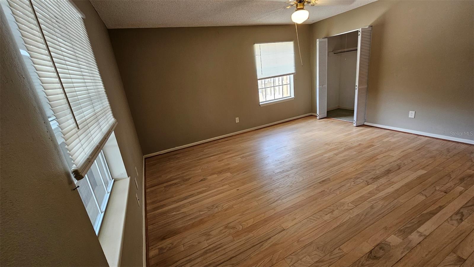 Image 16 of 49 For 45 Sandra Circle