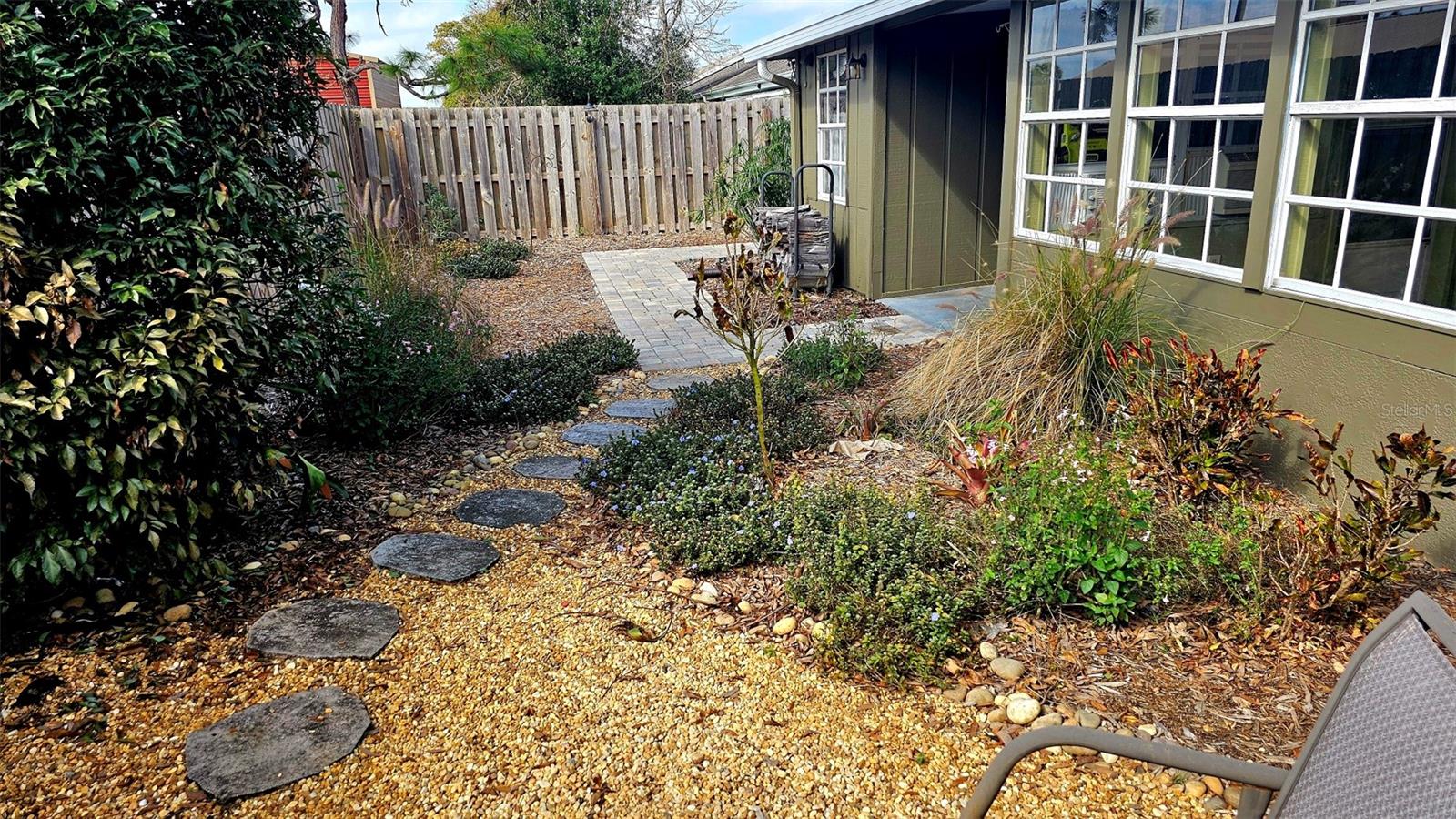 Image 5 of 49 For 45 Sandra Circle