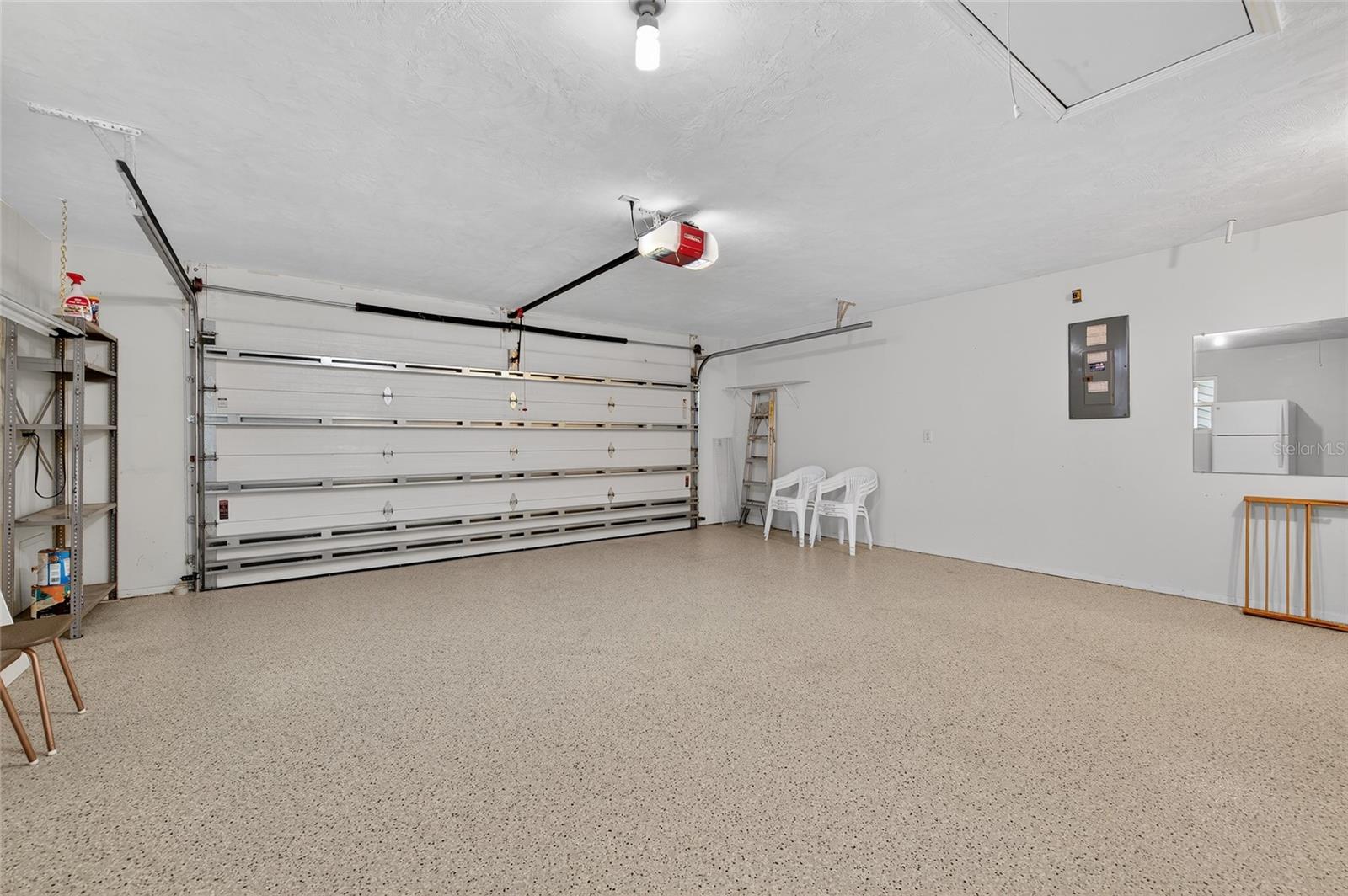 Image 10 of 26 For 144 Grebe Court