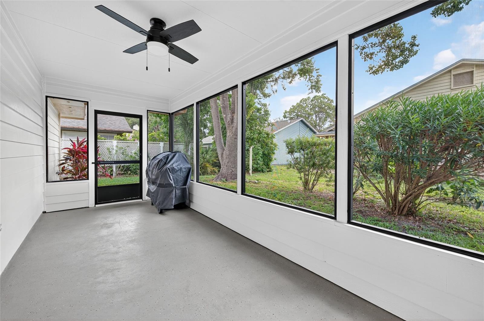 Image 17 of 26 For 144 Grebe Court