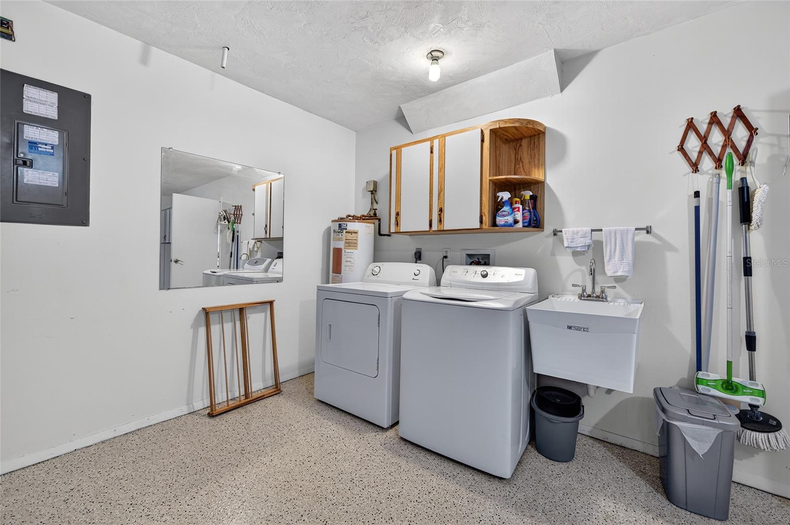 Image 9 of 26 For 144 Grebe Court