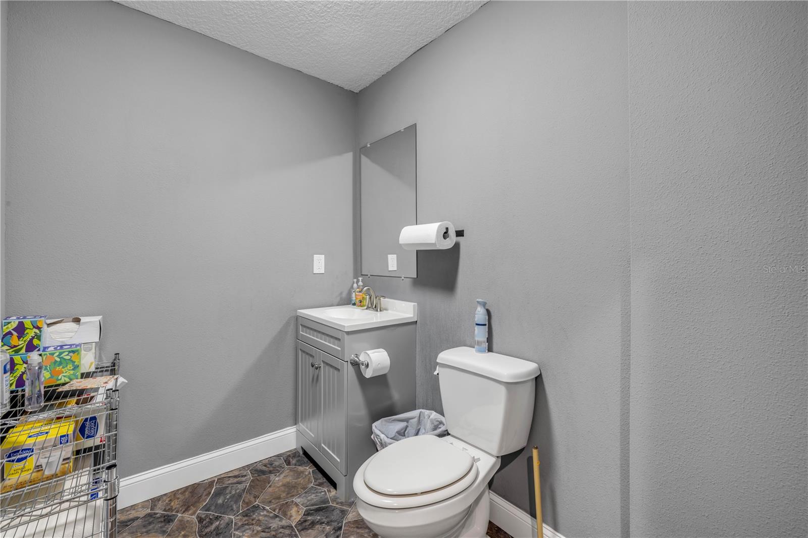 Image 18 of 35 For 240 Ridgewood Avenue