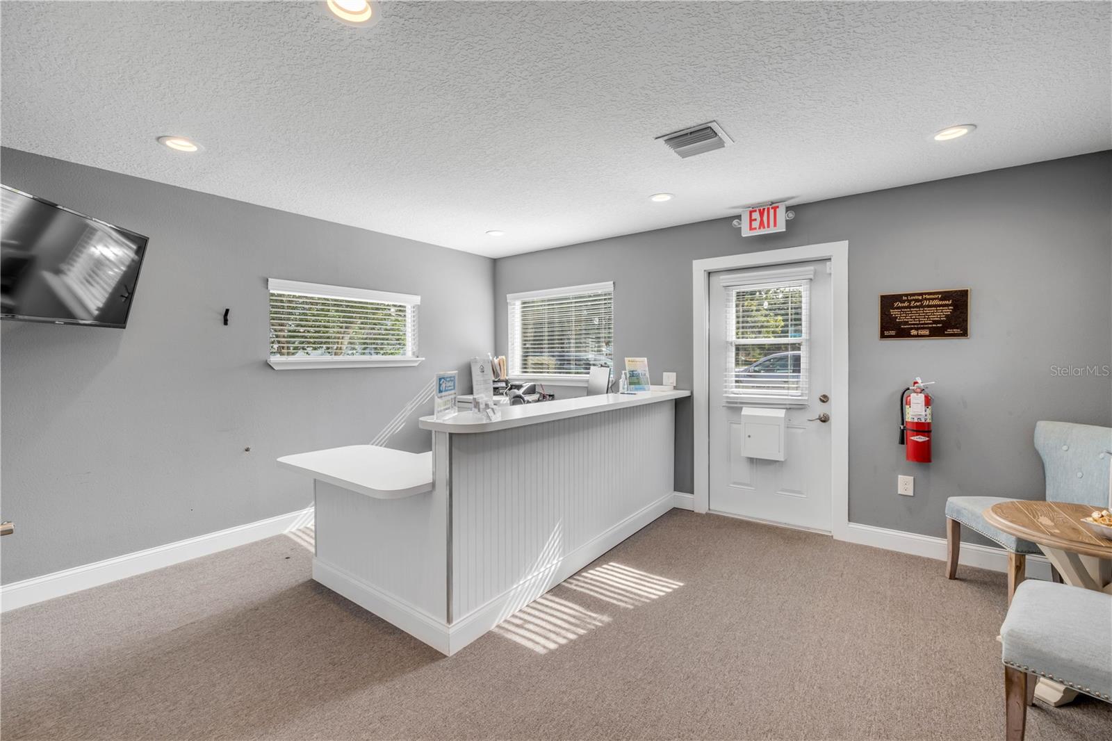 Image 4 of 35 For 240 Ridgewood Avenue