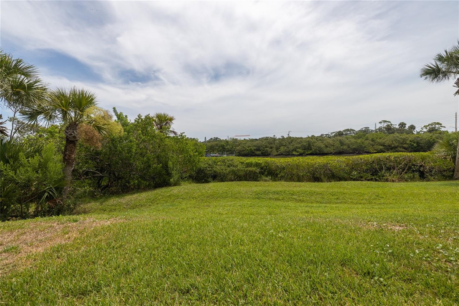 Image 36 of 67 For 426 Bouchelle Drive 101