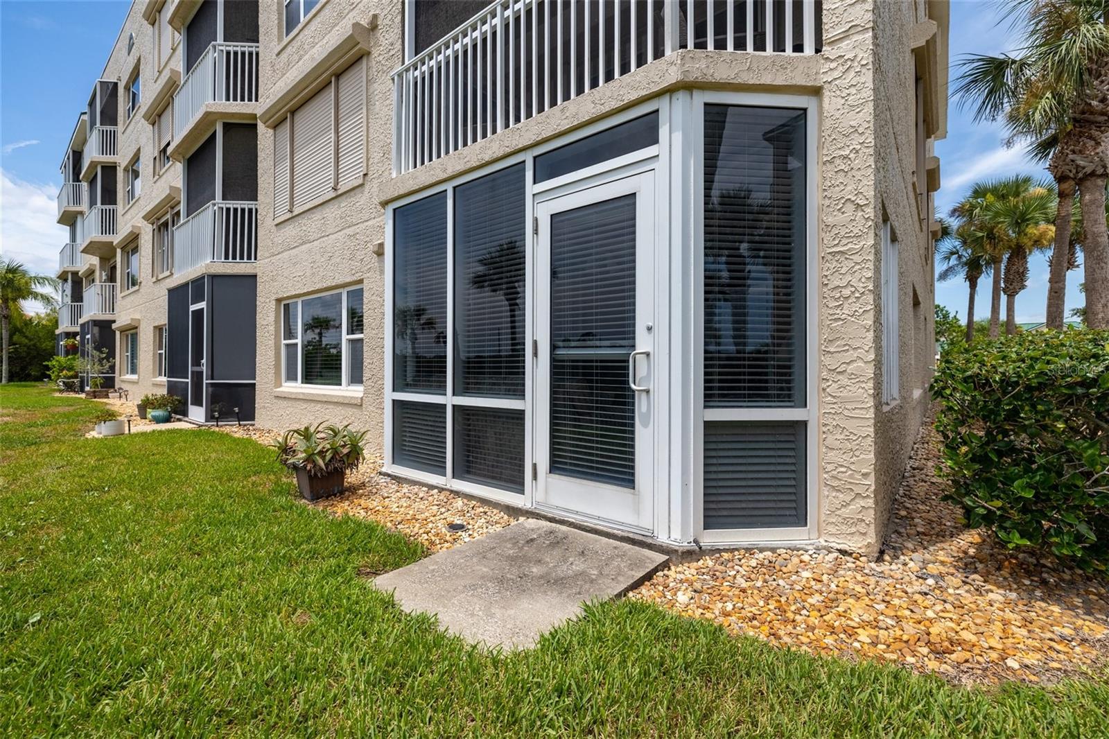 Image 37 of 67 For 426 Bouchelle Drive 101