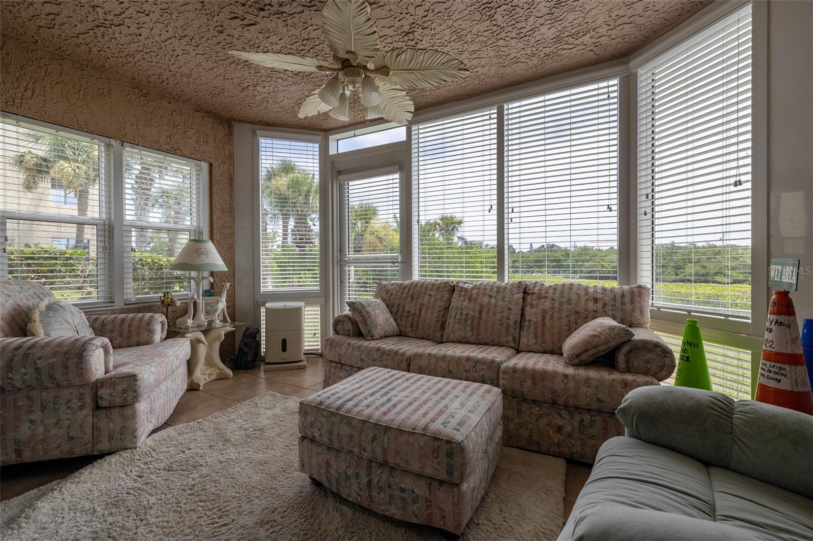 Image 5 of 67 For 426 Bouchelle Drive 101