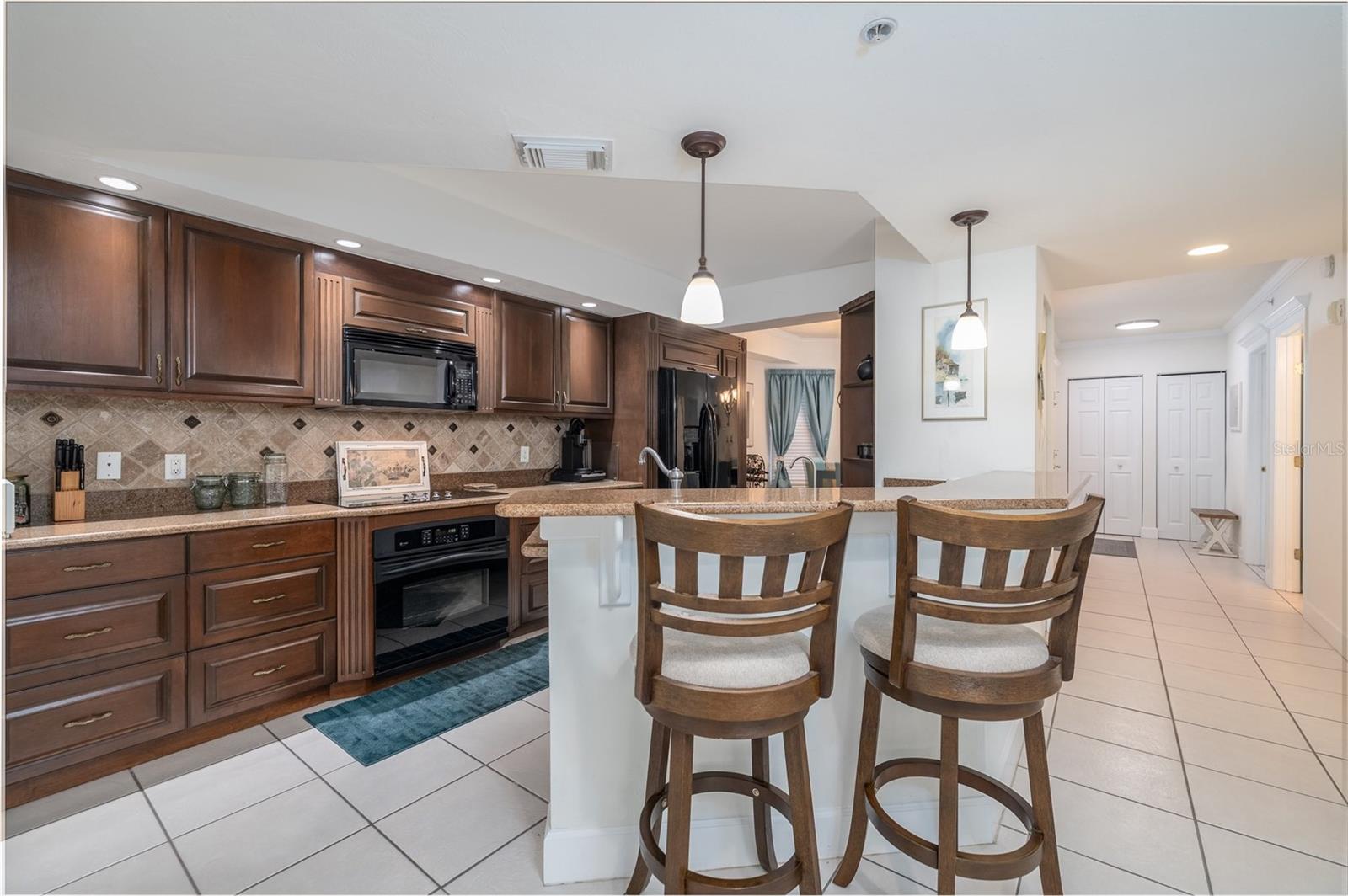 Image 9 of 67 For 426 Bouchelle Drive 101