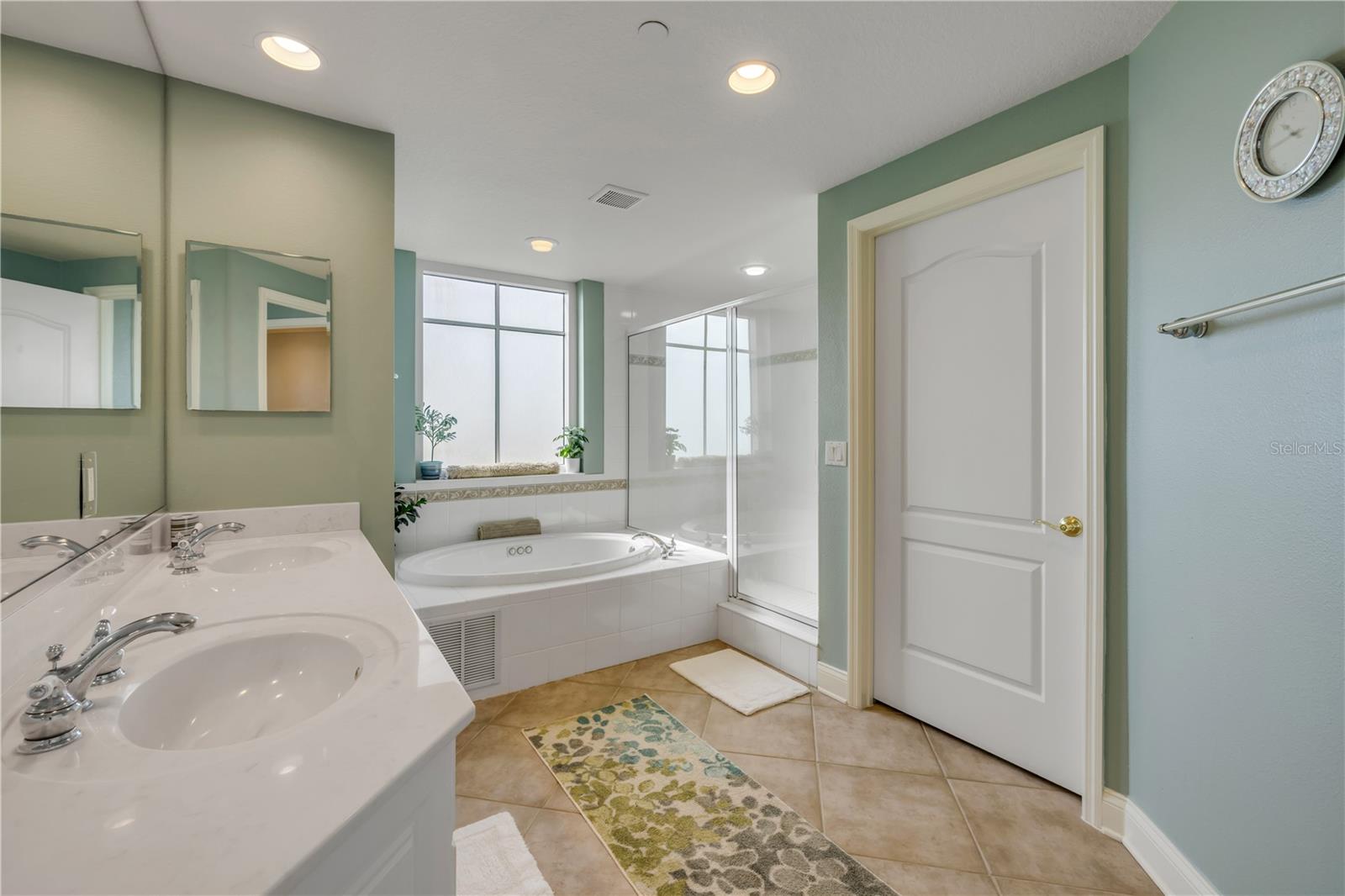 Image 20 of 66 For 265 Minorca Beach Way 801